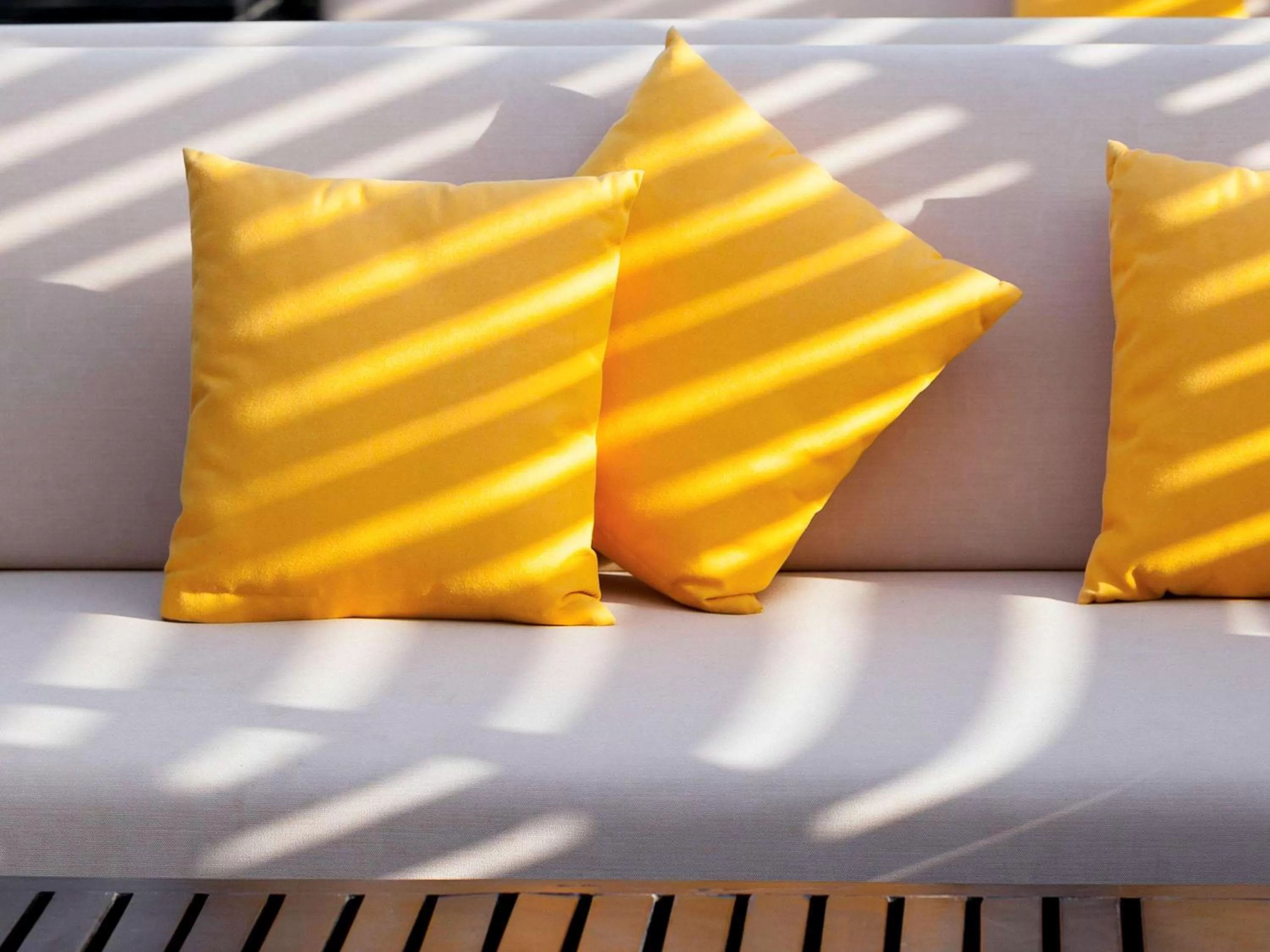 Lounge or bar in Novotel Tunis