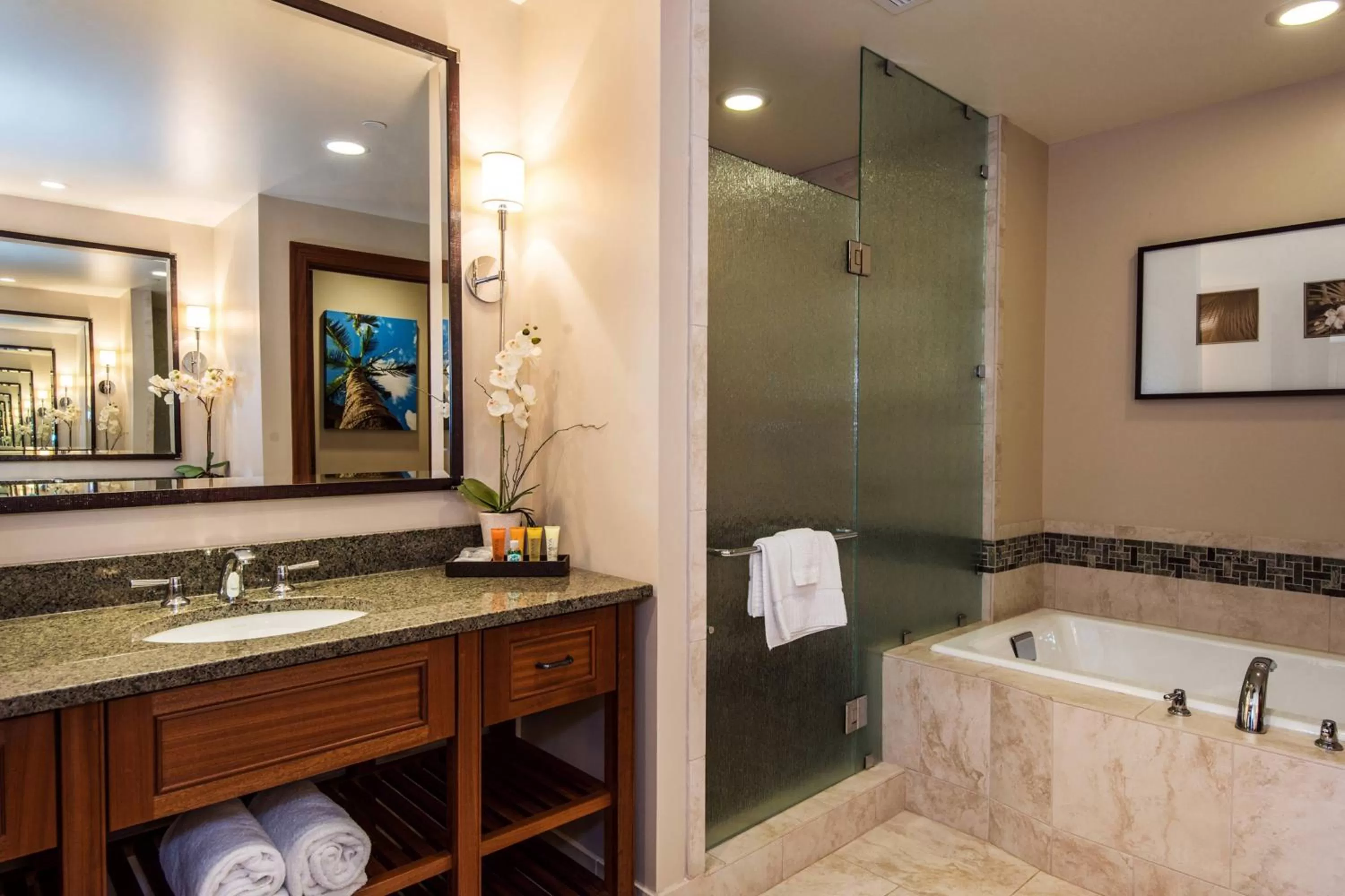 Bathroom in Koloa Landing Resort at Po'ipu, Autograph Collection