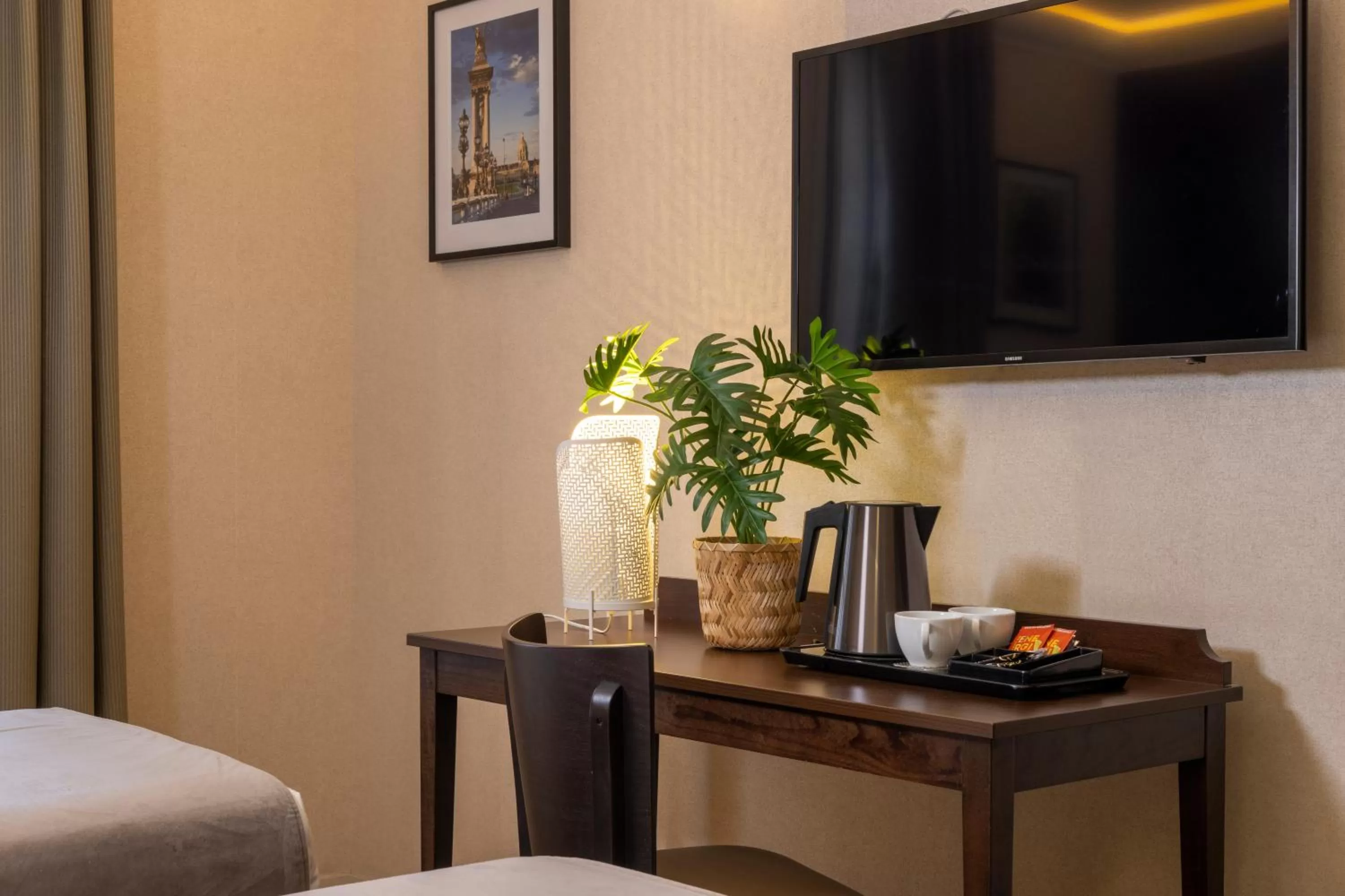 Coffee/tea facilities, Bed in Nord Est Hotel