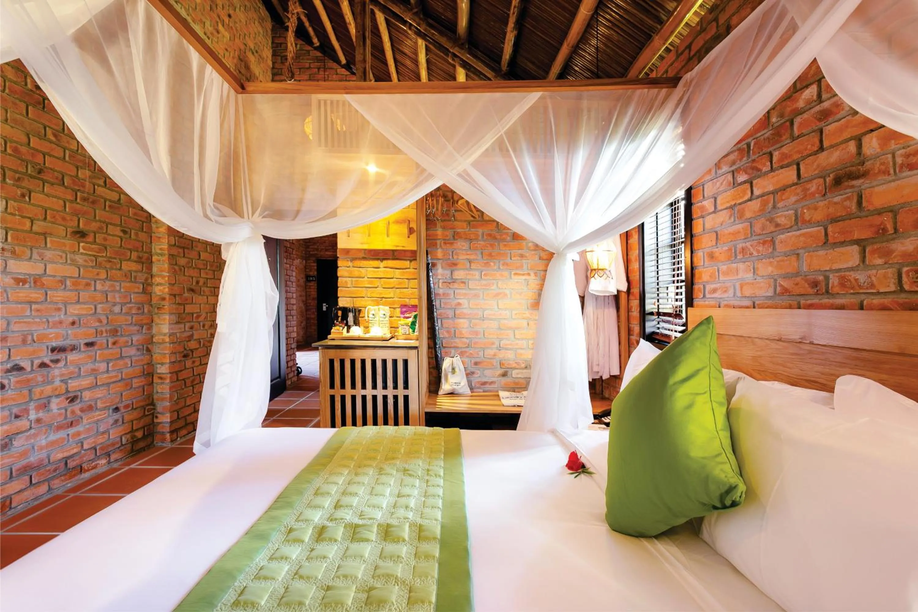 Bed in ENSO Retreat Hoi An - Rediscovery & Serenity