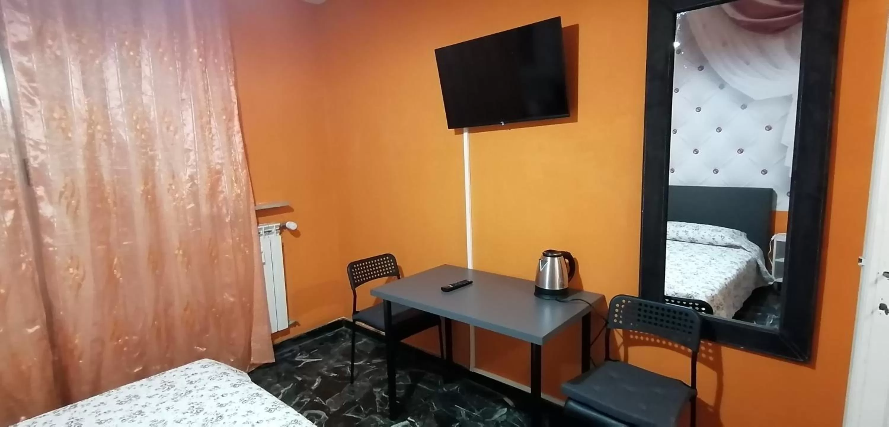 TV/Entertainment Center in Céline