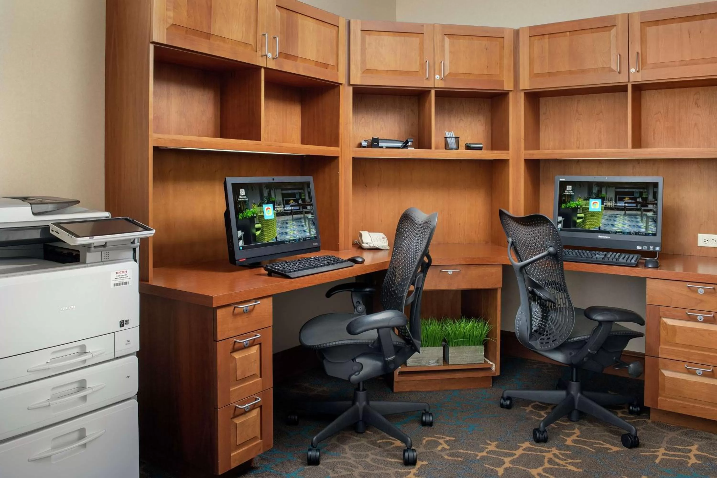 Business facilities in Hilton Garden Inn Yakima Downtown