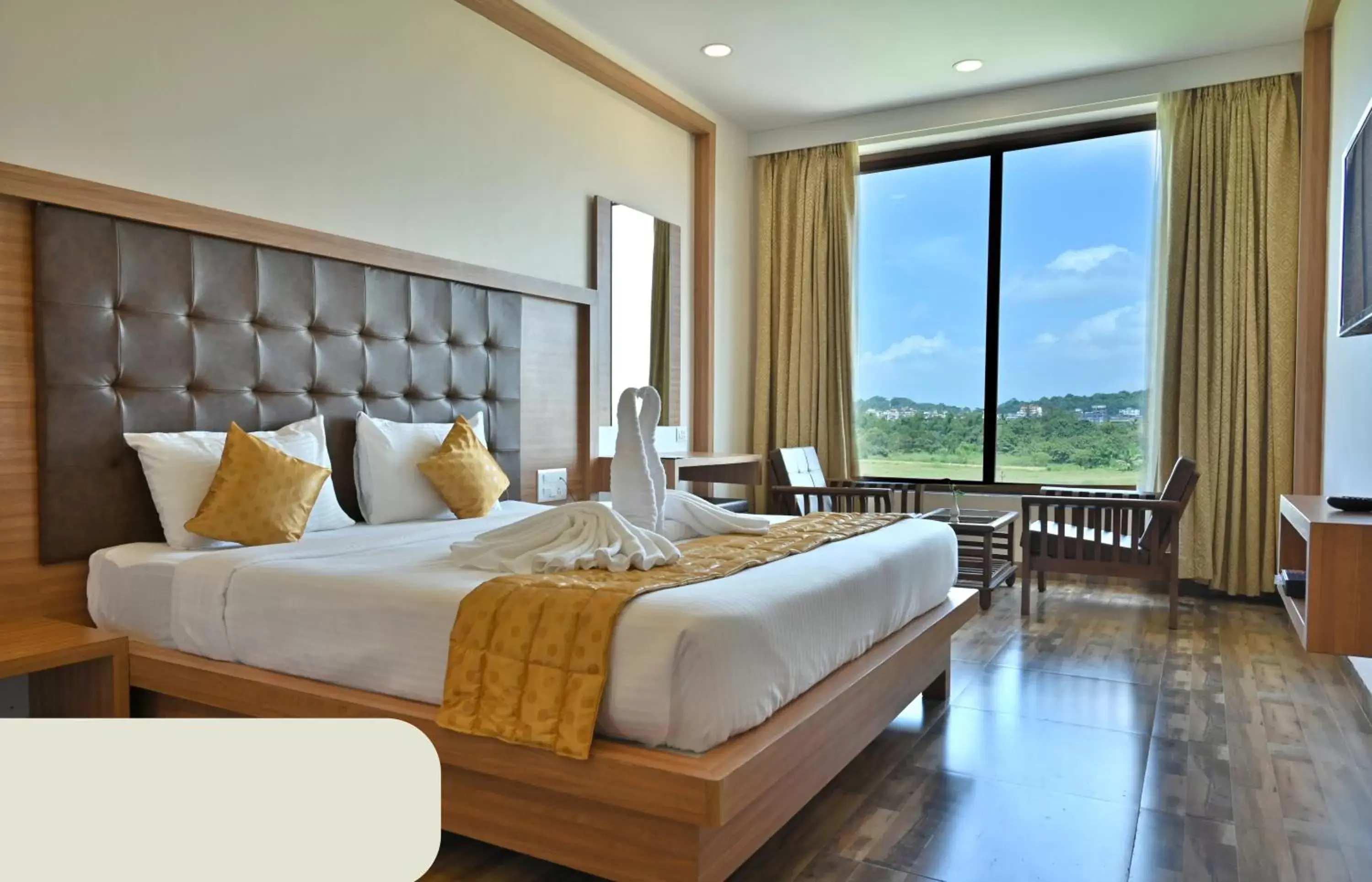 Deluxe King Room in Hotel Laxmi Empire Deluxe King Room in Hotel Laxmi Empire