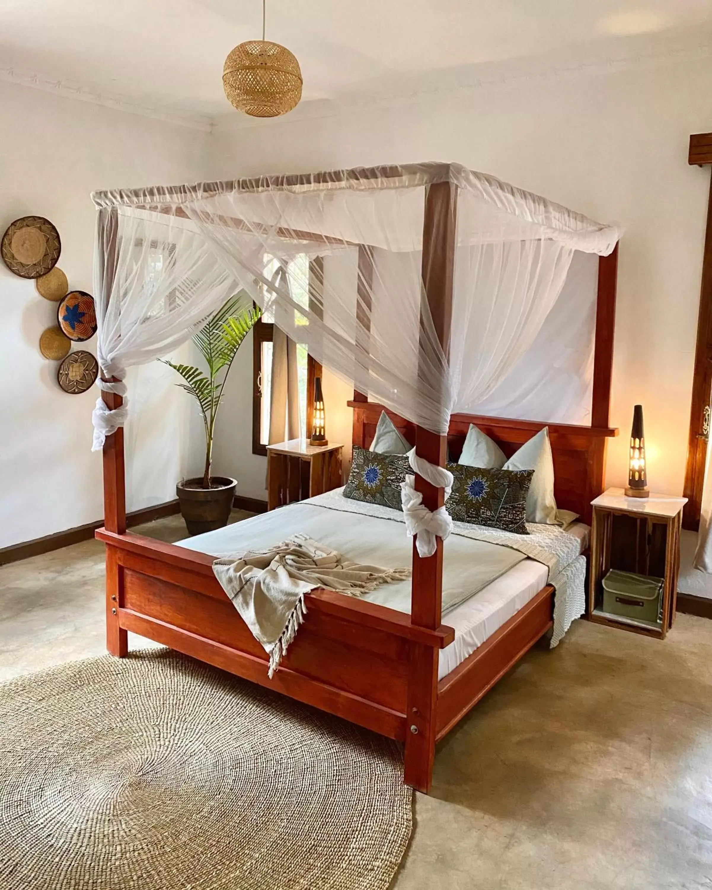 Double Room with Private Bathroom in Utamaduni House B&B Double Room with Private Bathroom in Utamaduni House B&B