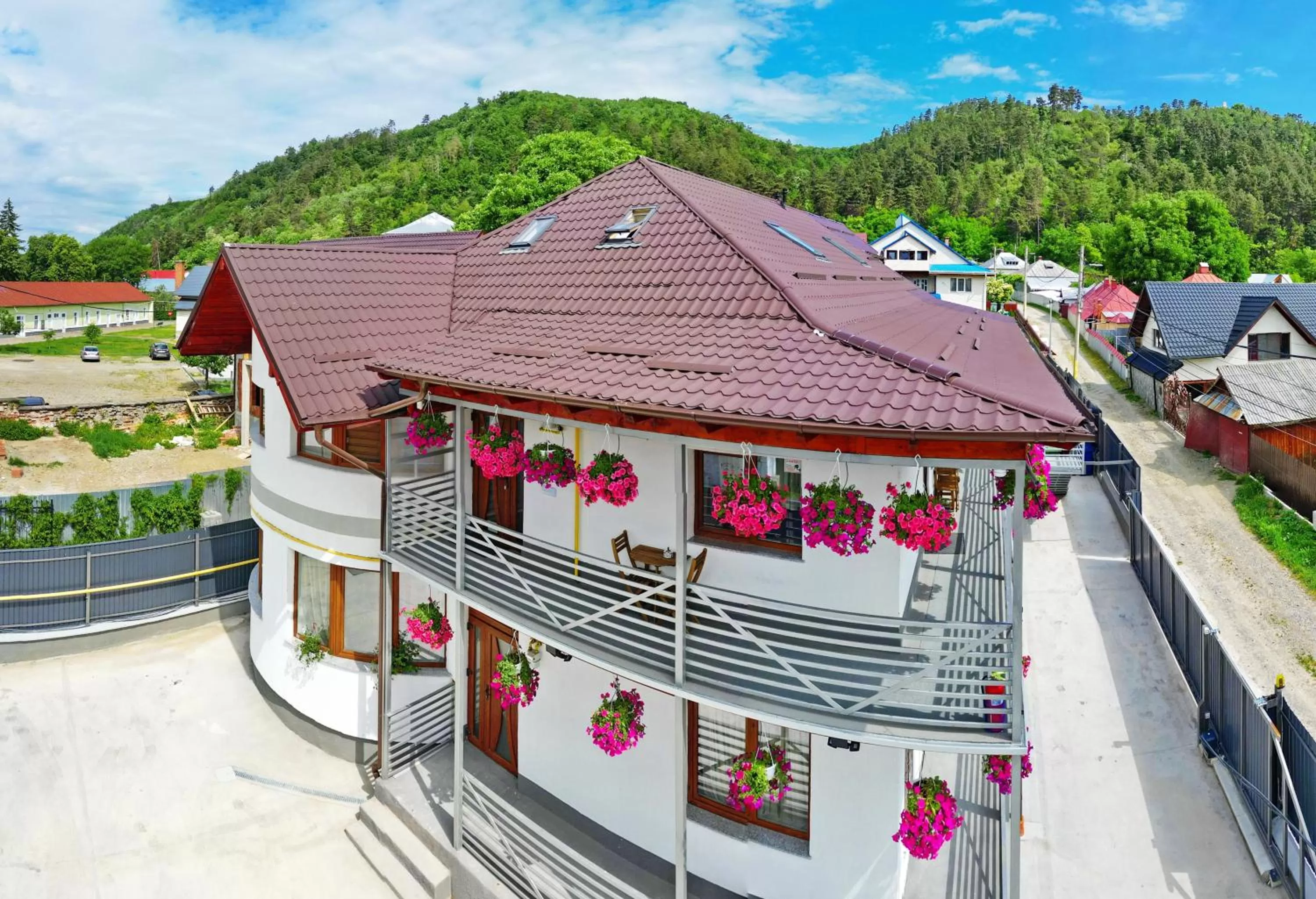 Property building in VAiAs Aparts