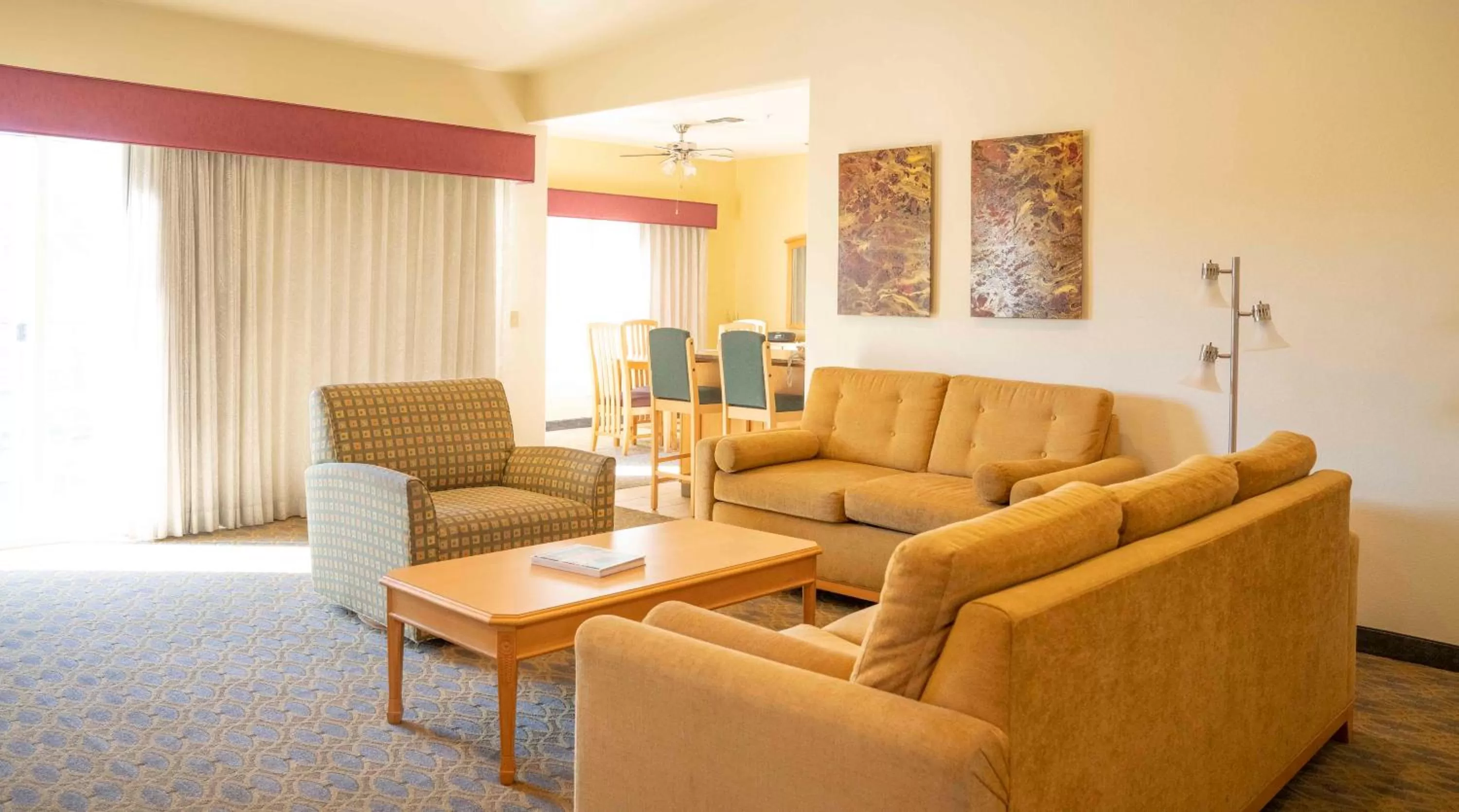 Living room in Raintree's Cimarron Golf Resort Palm Springs