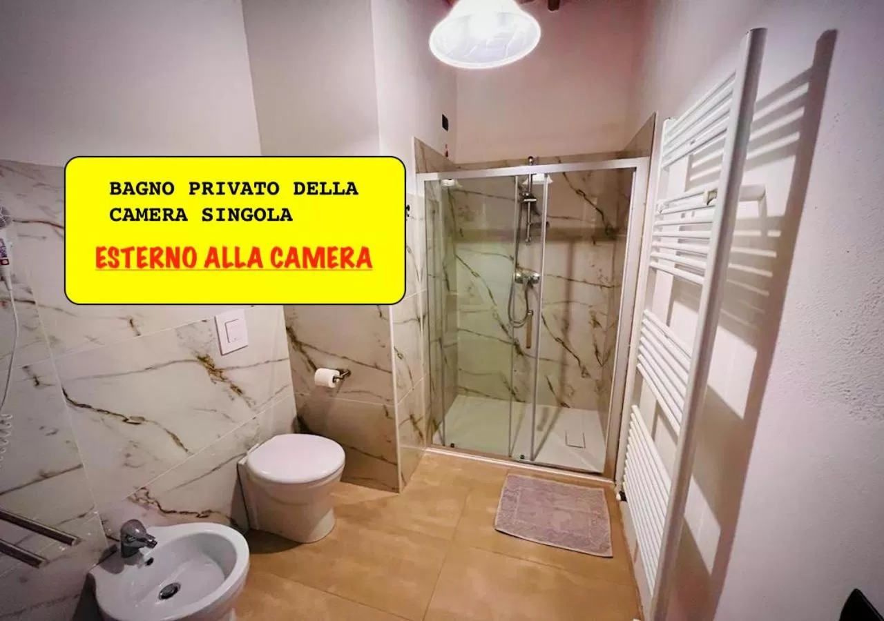 Bathroom in B&B Giardino delle Camelie