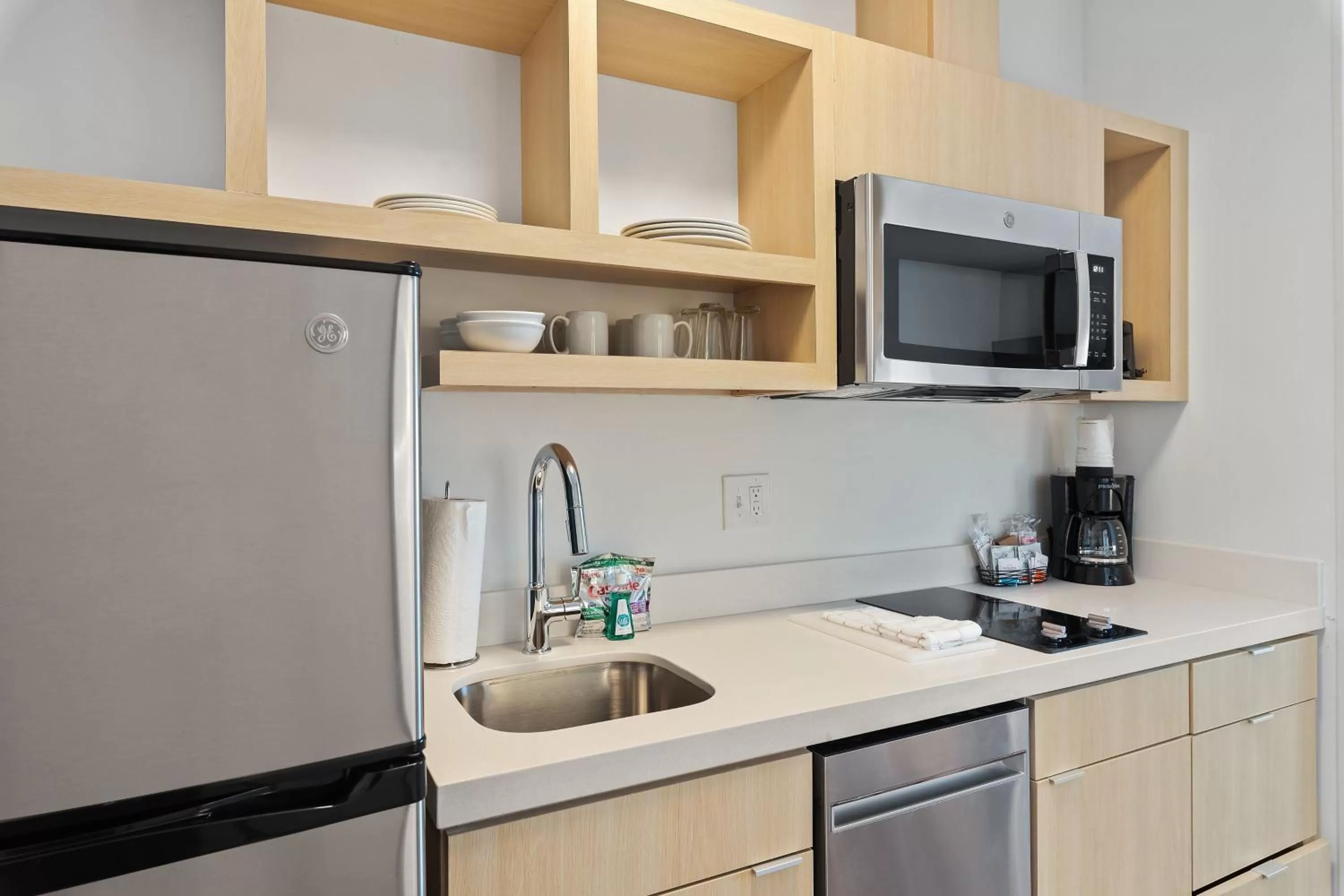 Kitchen or kitchenette in TownePlace Suites by Marriott White Hall