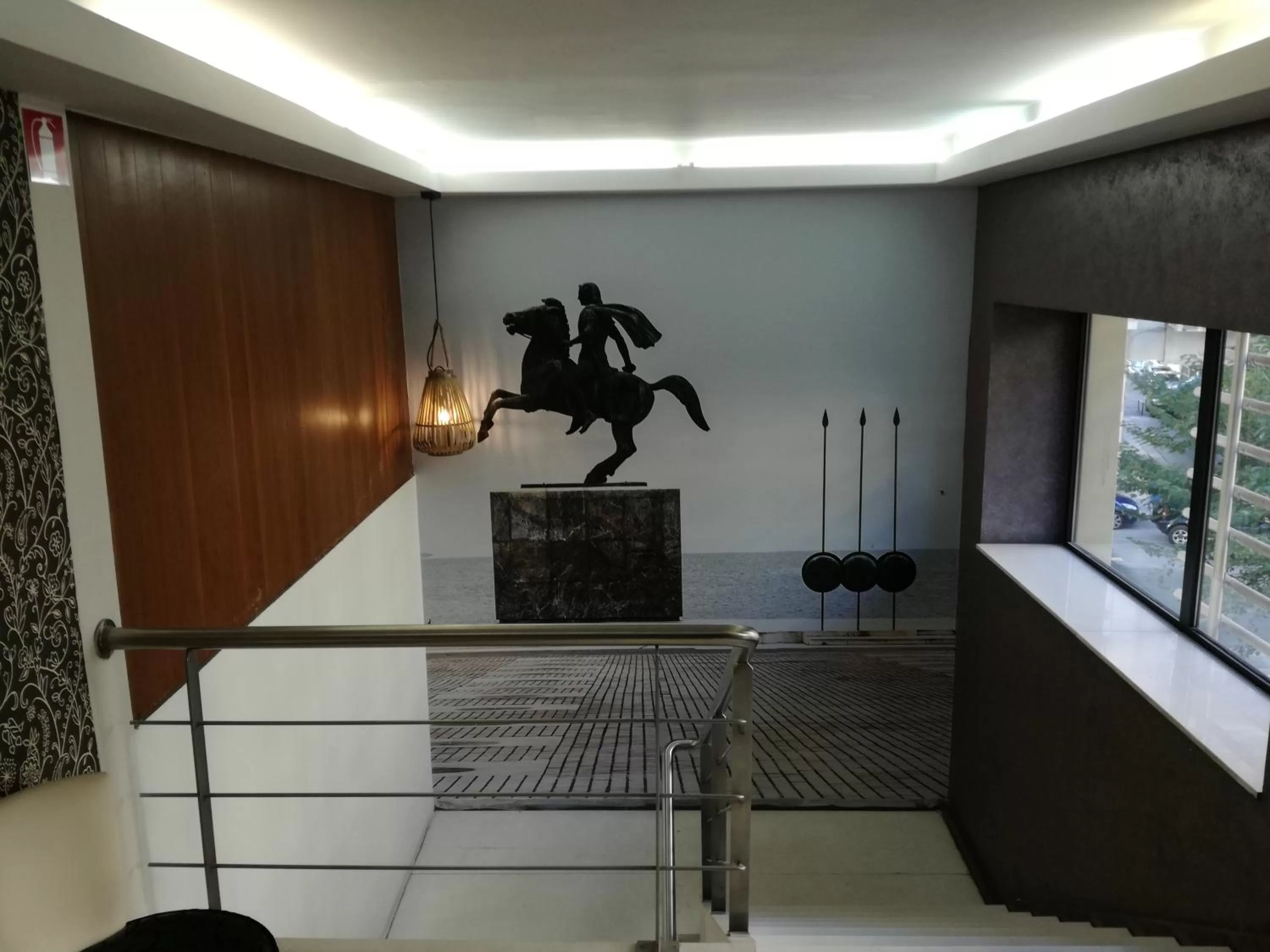 Area and facilities in Metropolitan