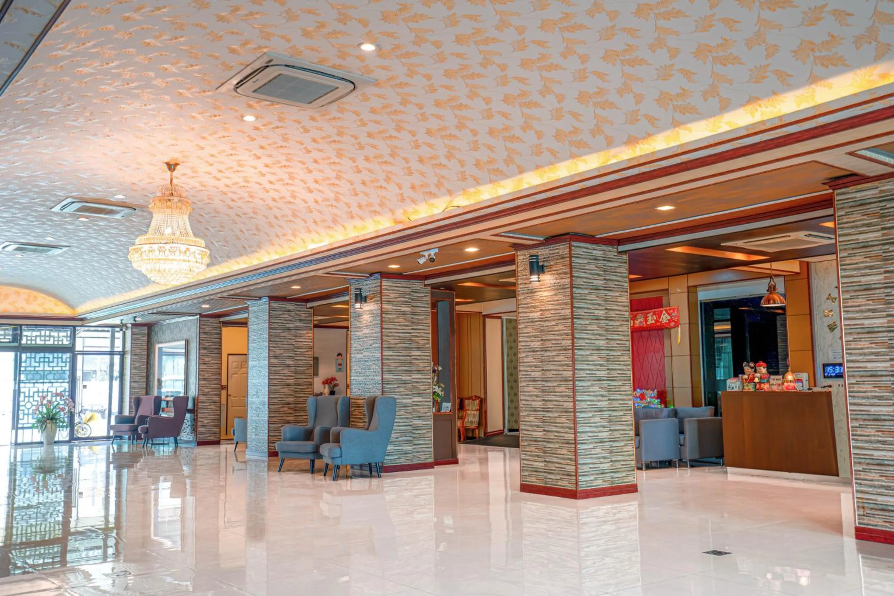 Lobby or reception in Blue Sky Residence Airport