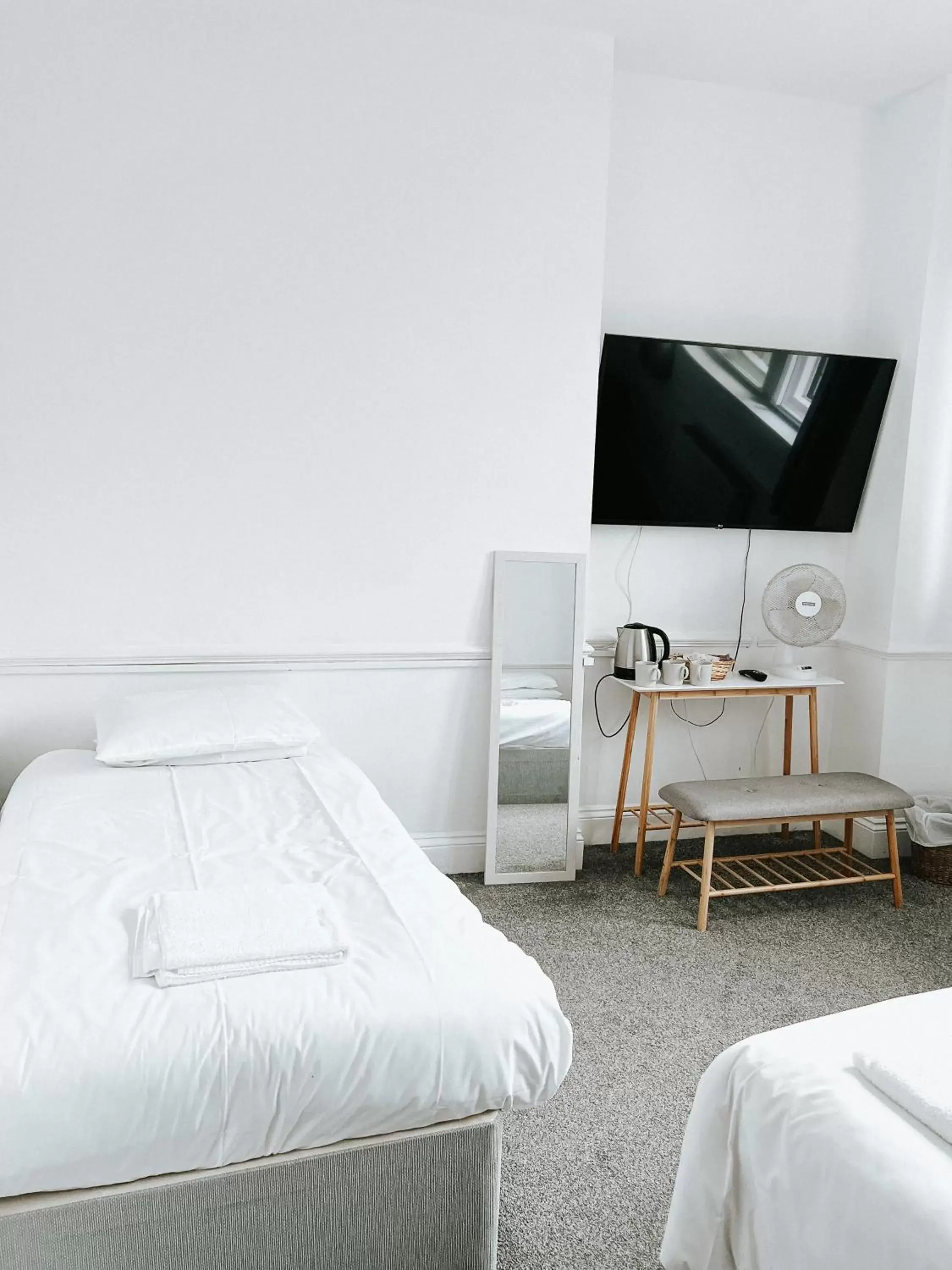 Family Room with Private External Bathroom in The Red Lion Inn Family Room with Private External Bathroom in The Red Lion Inn