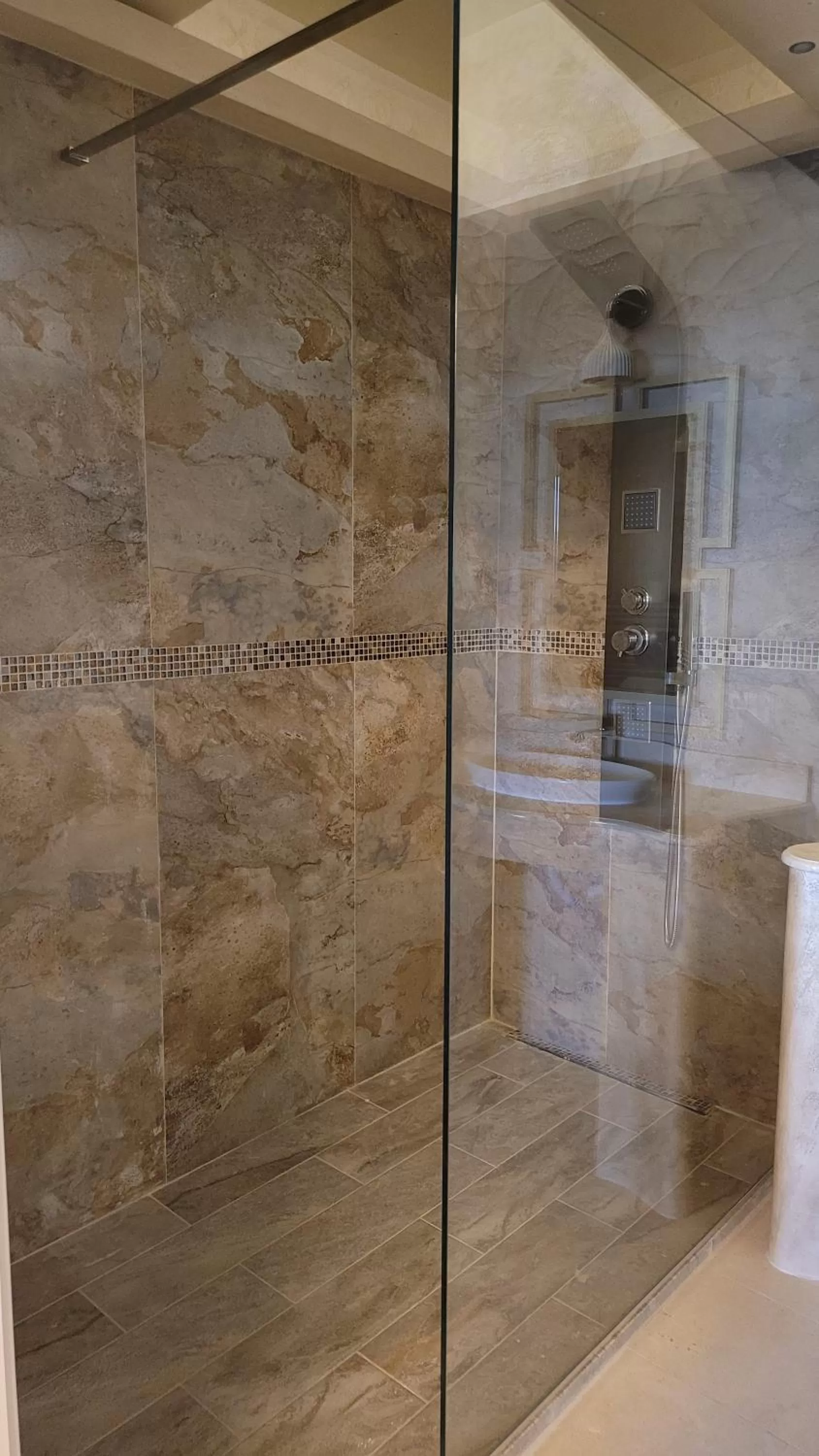Shower, Bathroom in Terrace Suites Iasi