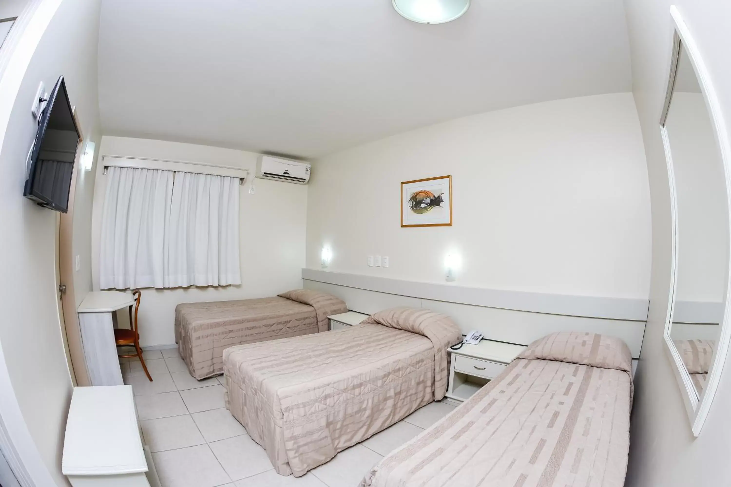 Standard Triple Room in Hotel Suárez Executive Novo Hamburgo Standard Triple Room in Hotel Suárez Executive Novo Hamburgo