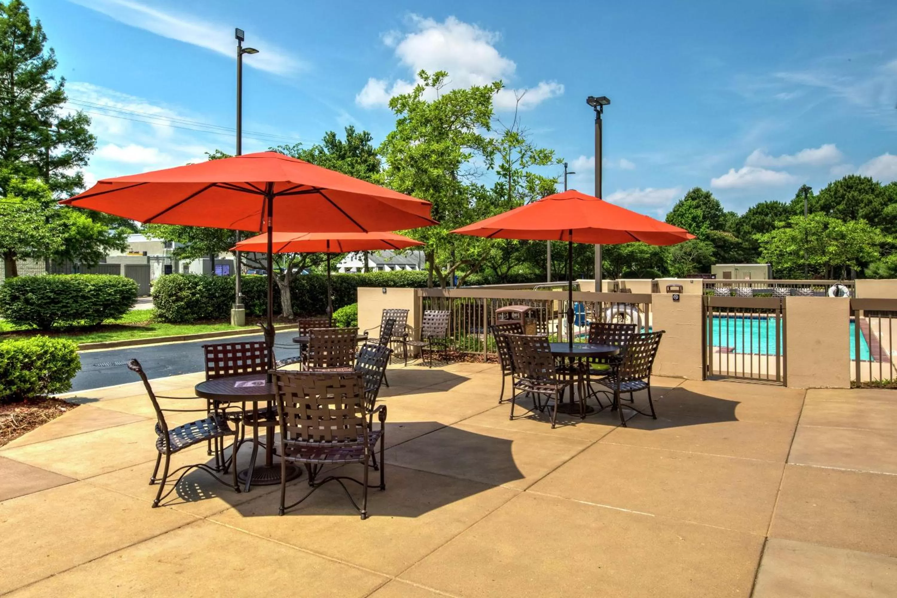 Patio in Hampton Inn & Suites Memphis-Wolfchase Galleria