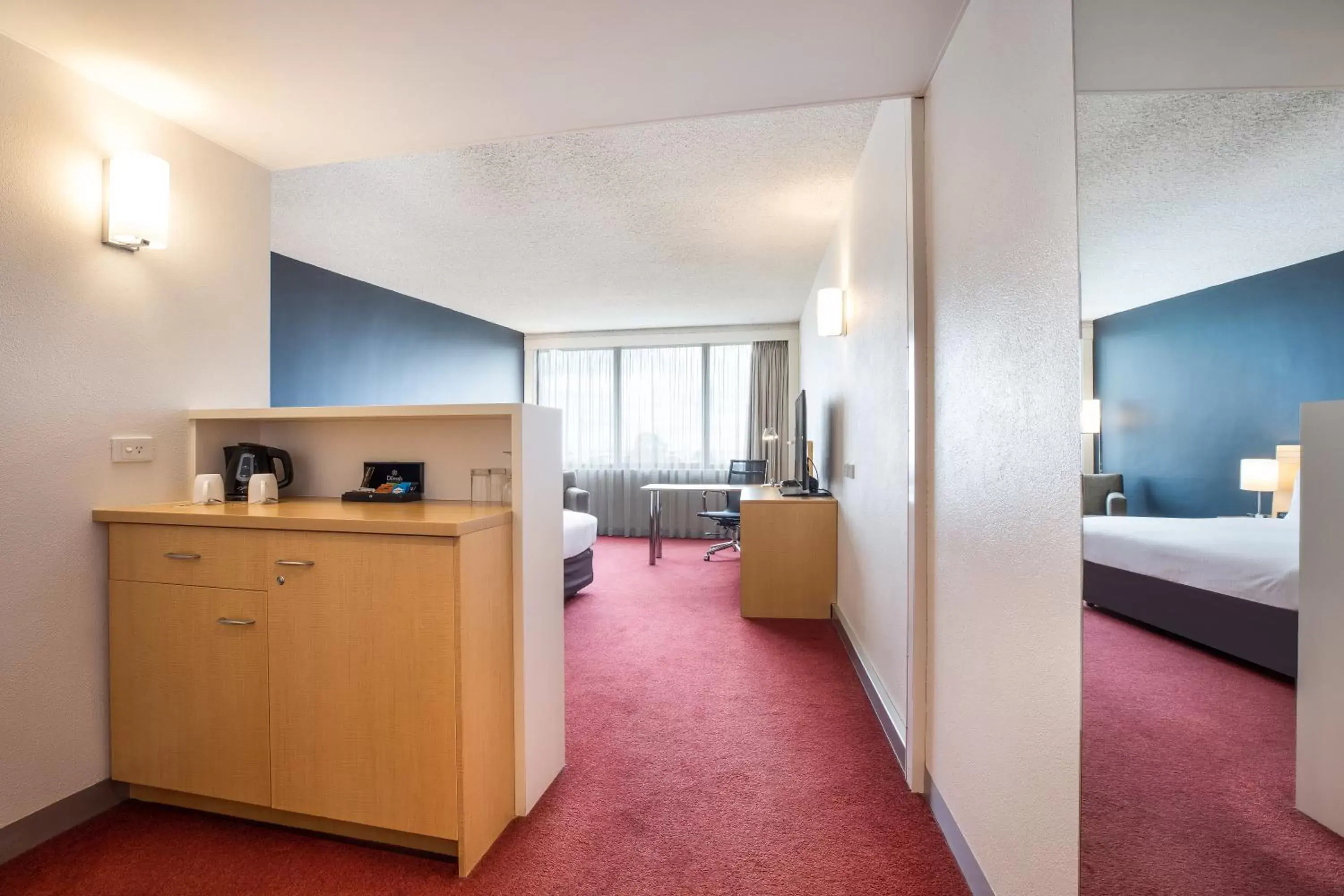 Premium King Room in Holiday Inn Melbourne Airport by IHG Premium King Room in Holiday Inn Melbourne Airport by IHG