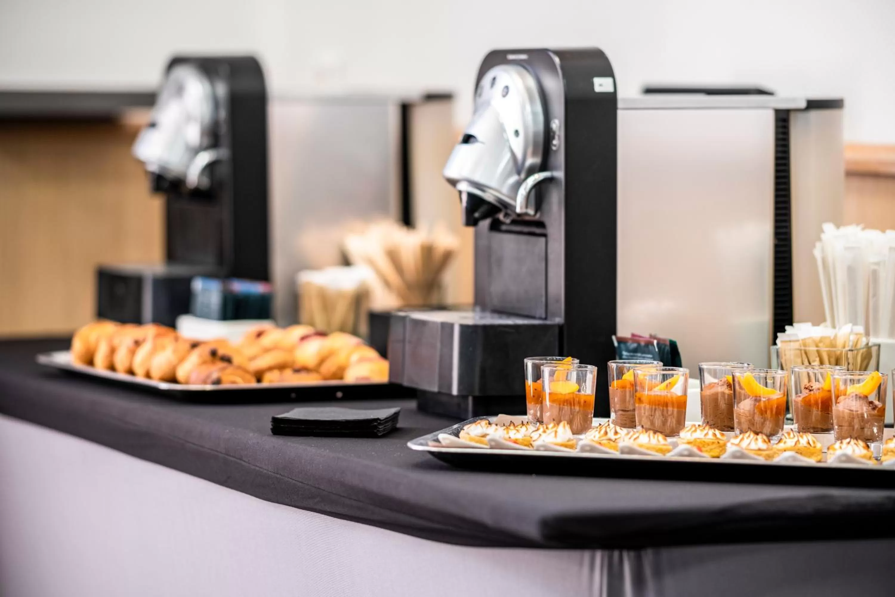 Meeting/conference room in ibis Douai Centre