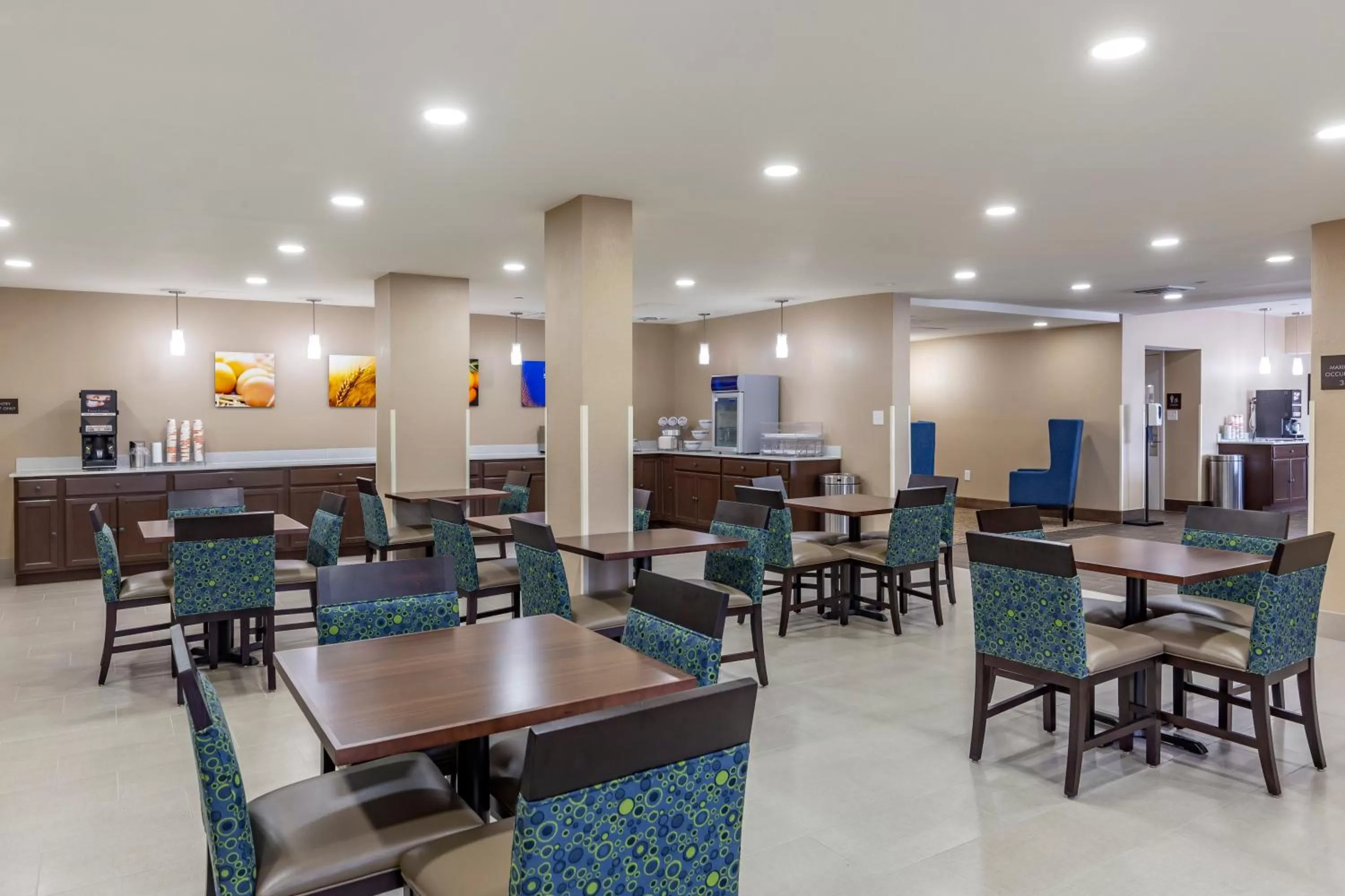 Restaurant/places to eat in Quality Inn & Suites Spring Lake - Fayetteville near Fort Bragg