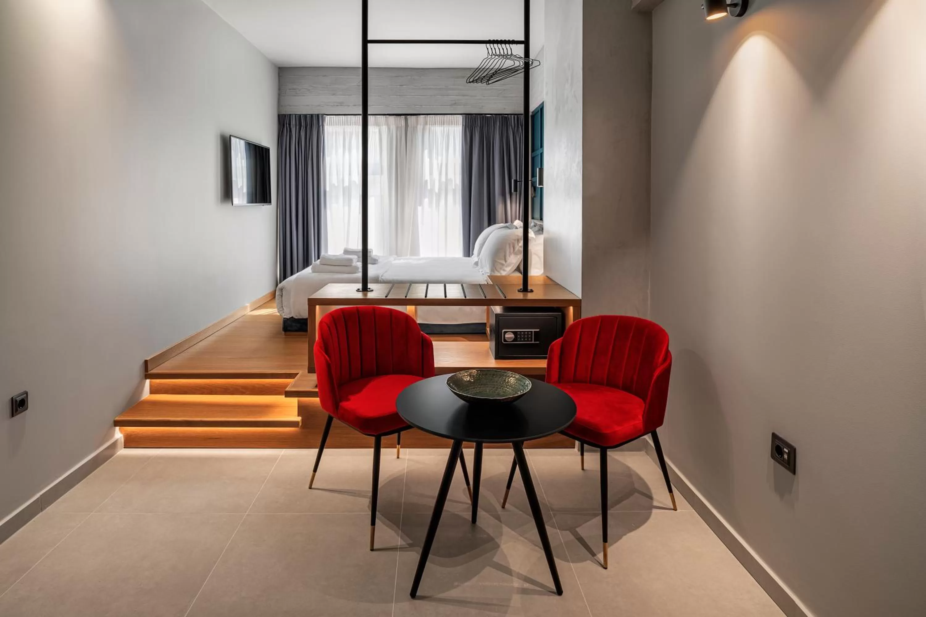 Bed in Bob W Athens Akadimia