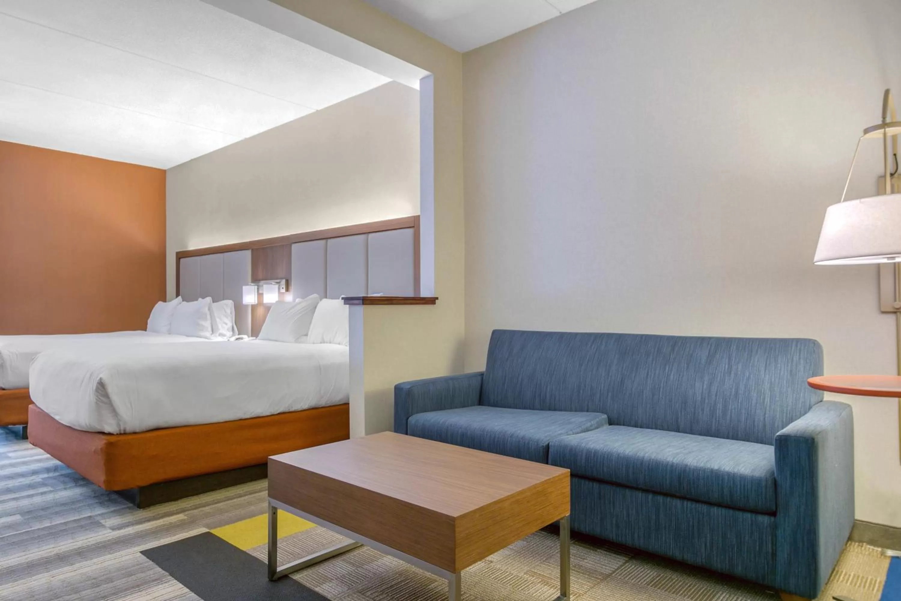 Photo of the whole room, Bed in Holiday Inn Express Mount Arlington by IHG