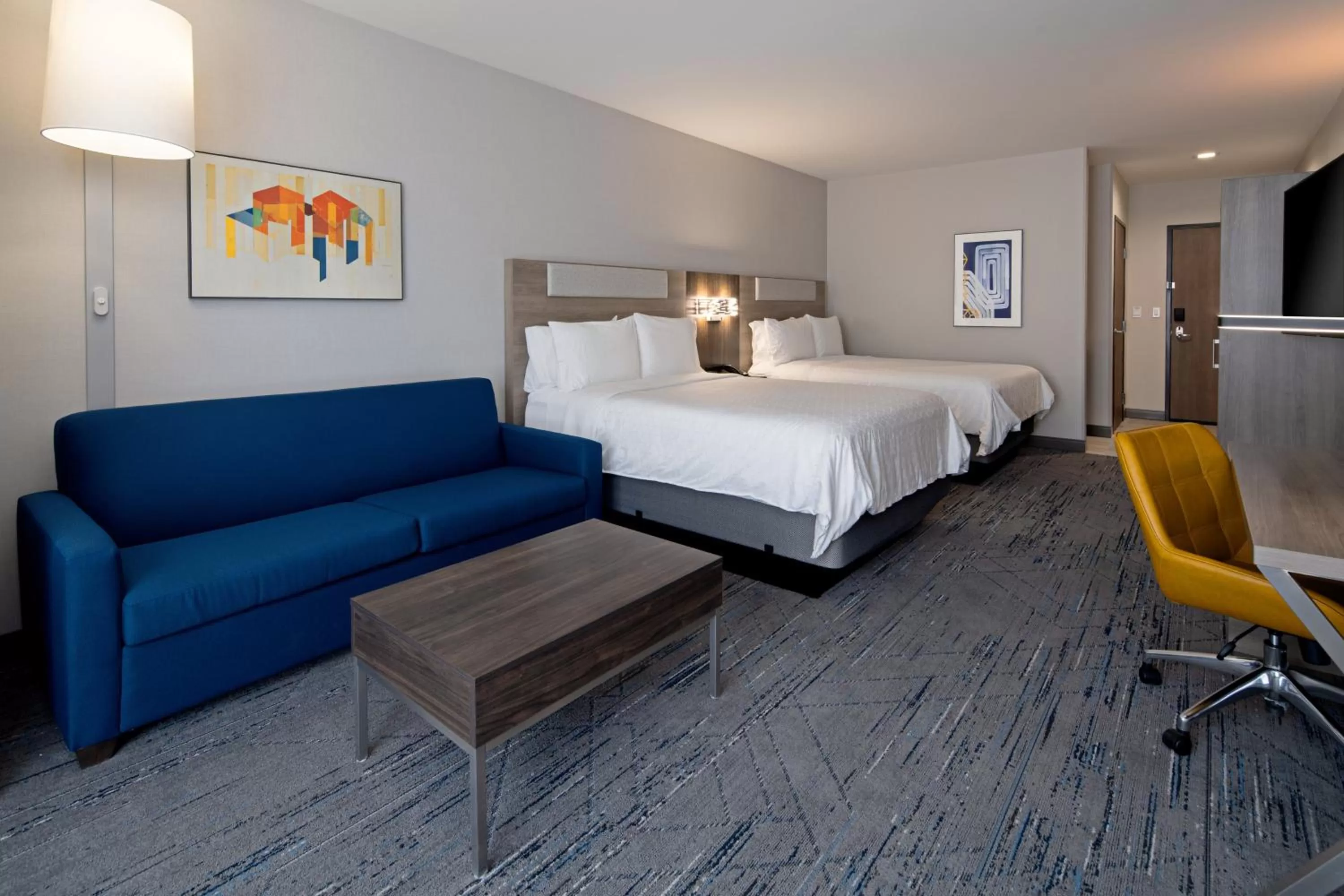 Photo of the whole room, Bed in Holiday Inn Express & Suites - Valencia - Santa Clarita by IHG