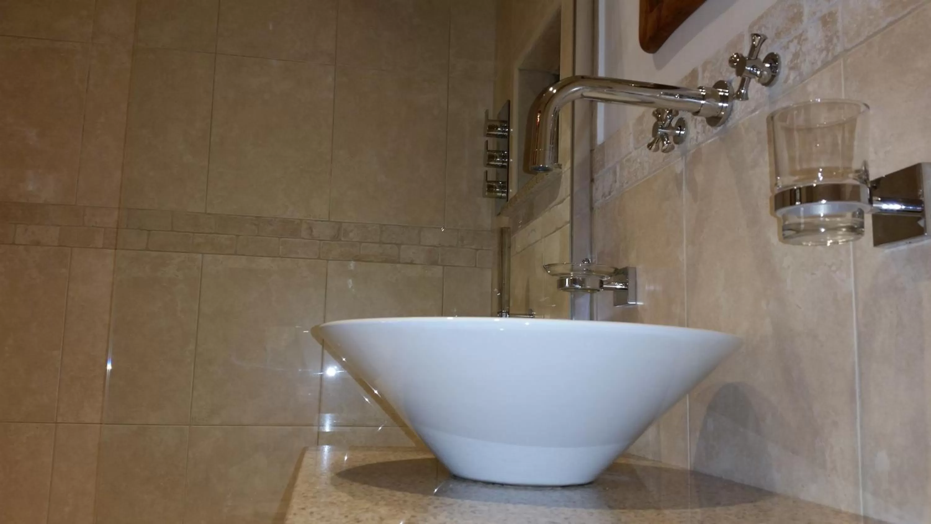 Bathroom in Ty Derw Country House B&B