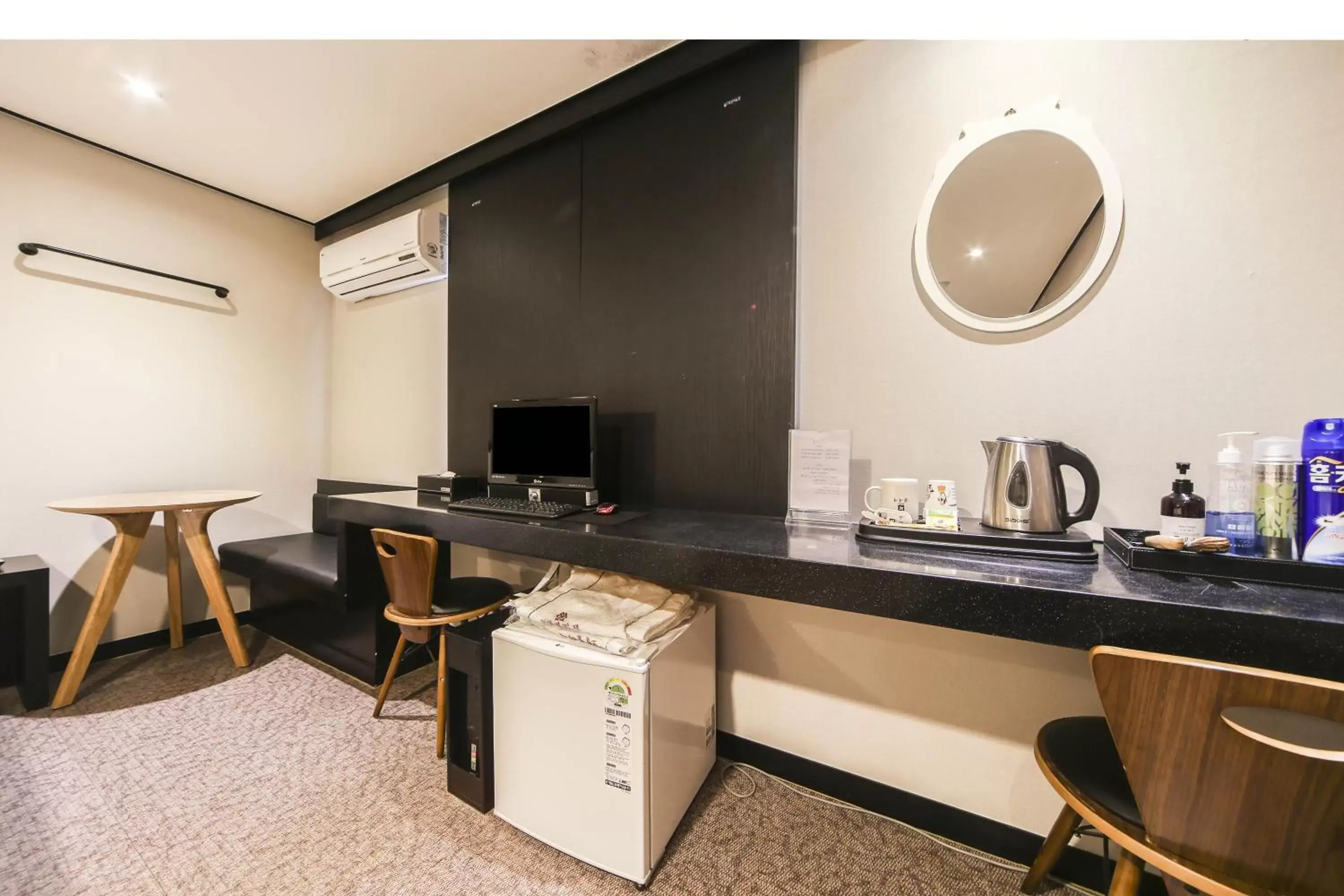 Deluxe Double Room in Elysee Hotel Deluxe Double Room in Elysee Hotel