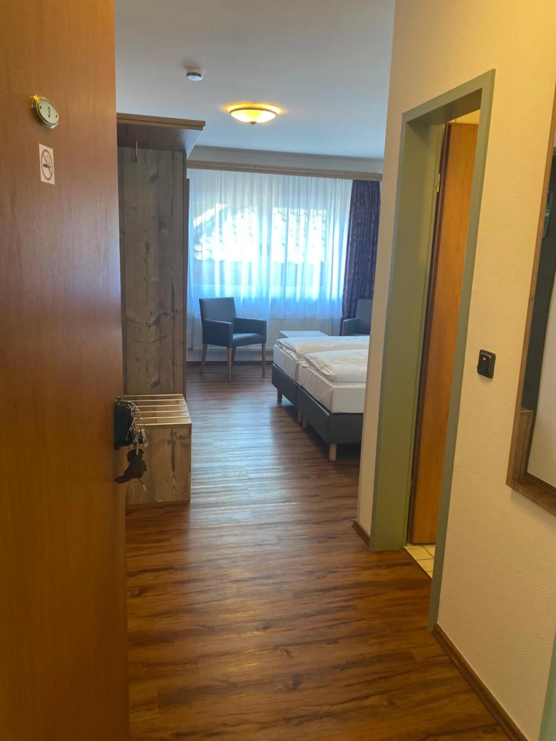 Photo of the whole room, Bed in Motel Domblick