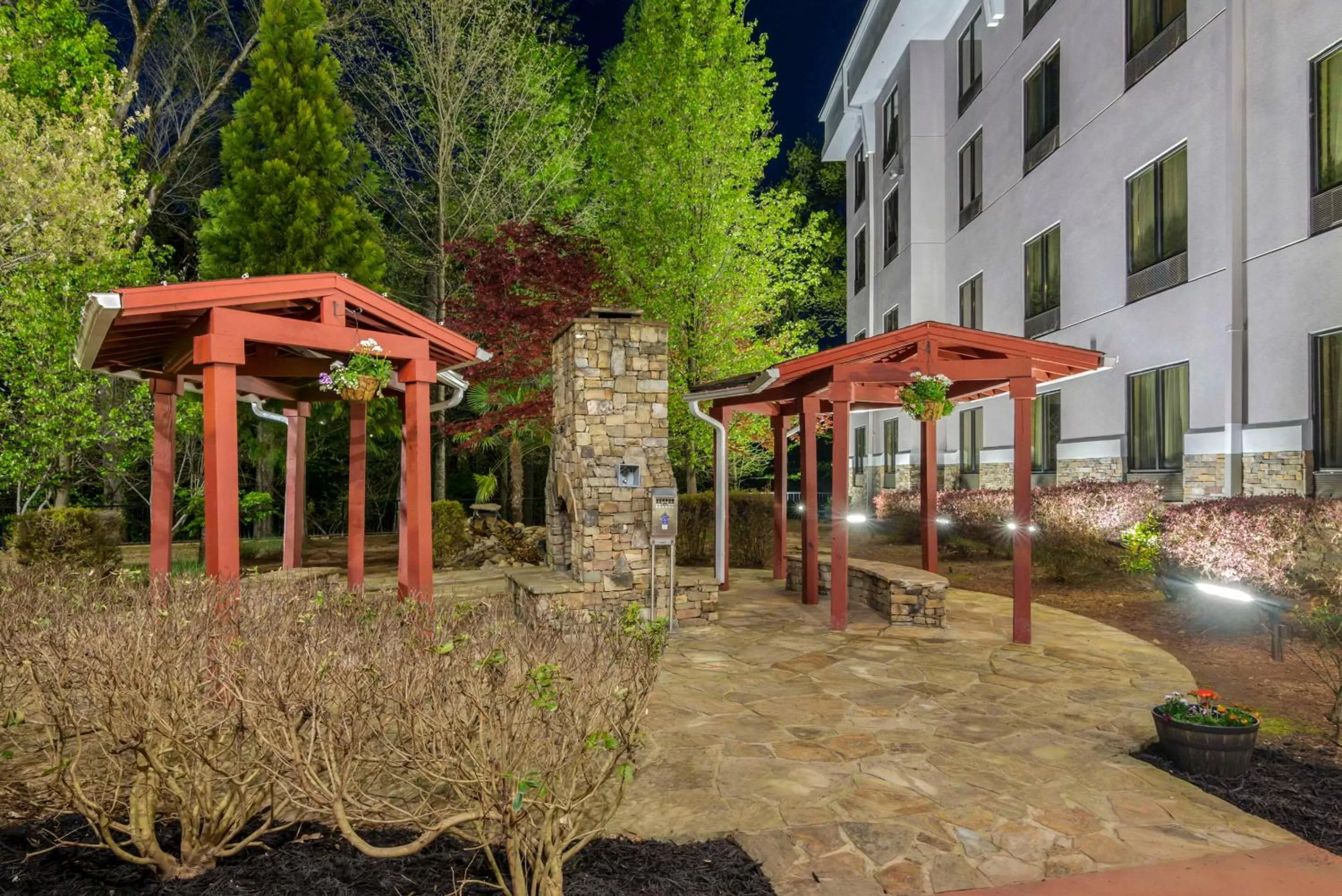 Property building in Comfort Suites At Kennesaw State University