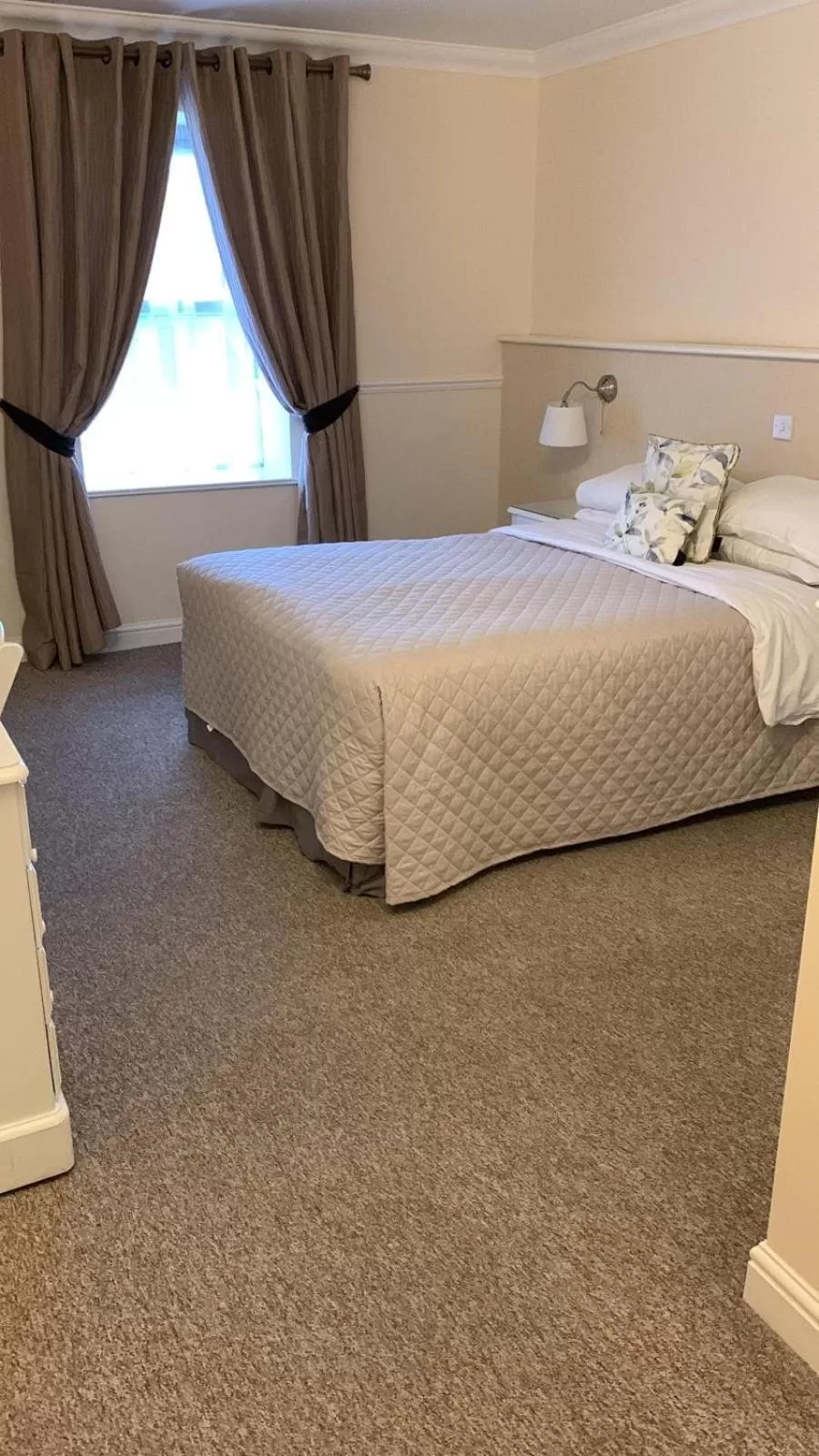 Bedroom, Bed in Hunters Meet