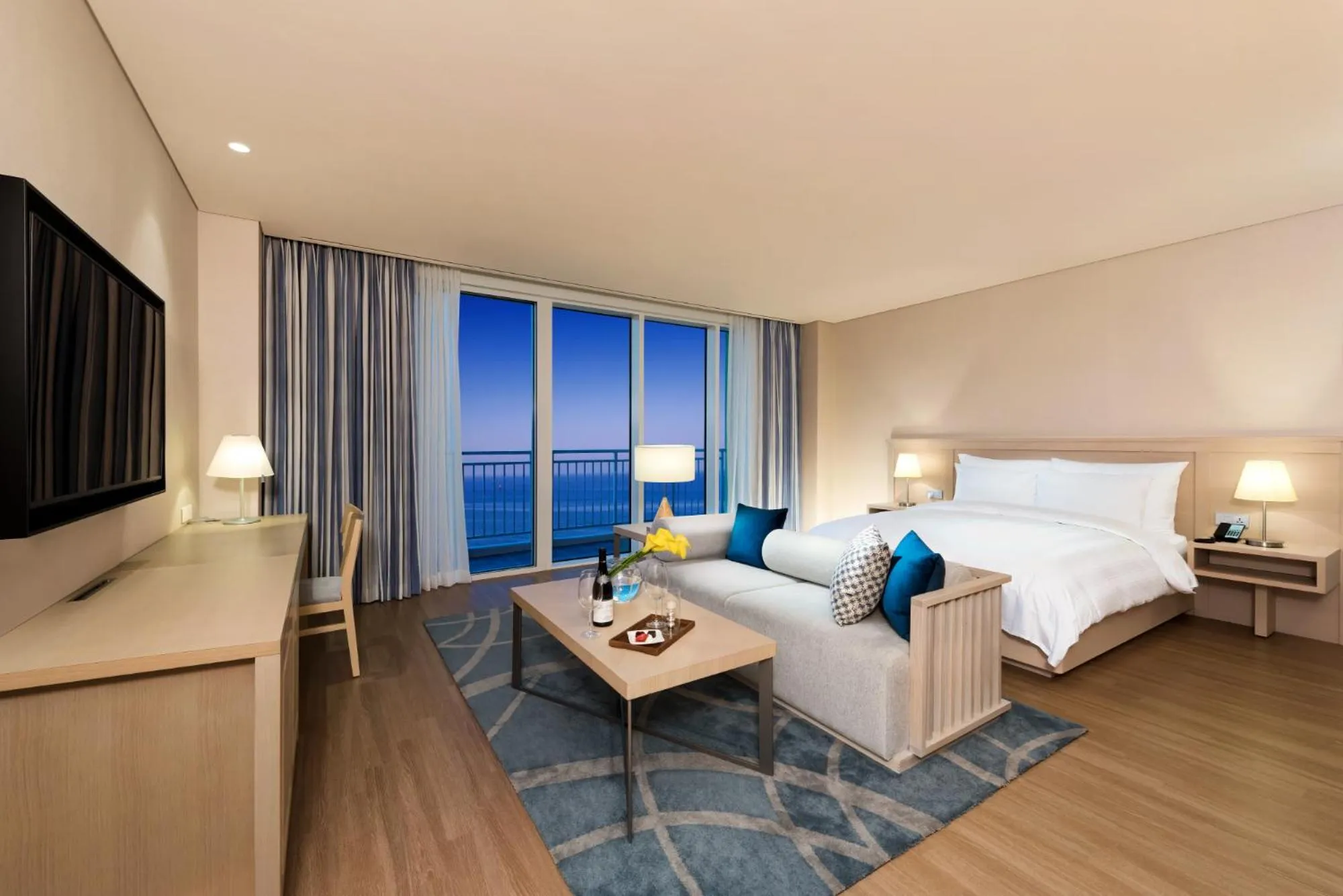 Bed in Lotte Resort Sokcho