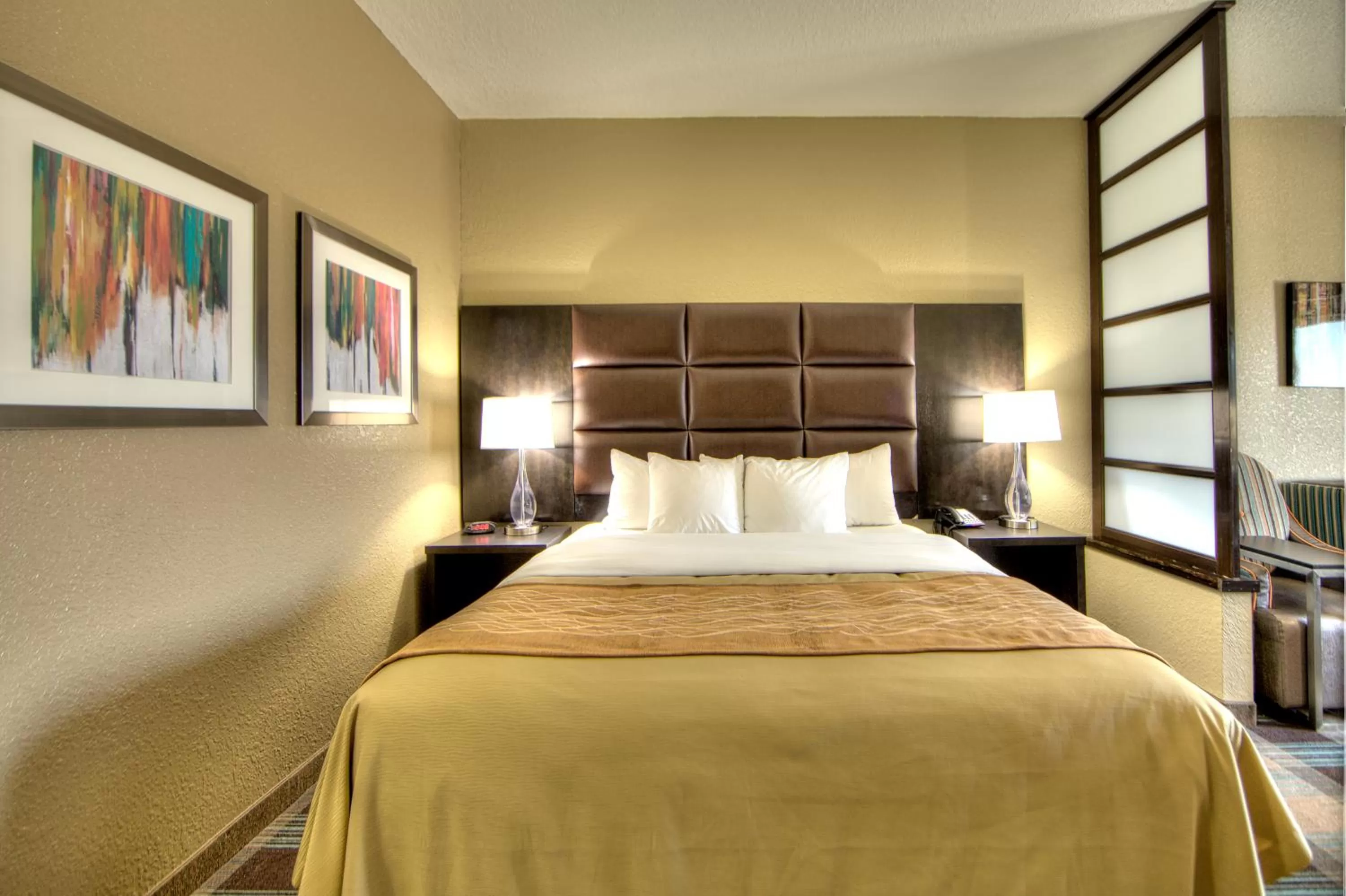 Bed in Comfort Inn & Suites Fort Worth West I-30 NAS JRB