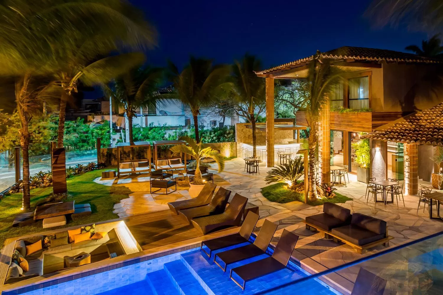 Solarium, Pool View in Bravo Pousada Design