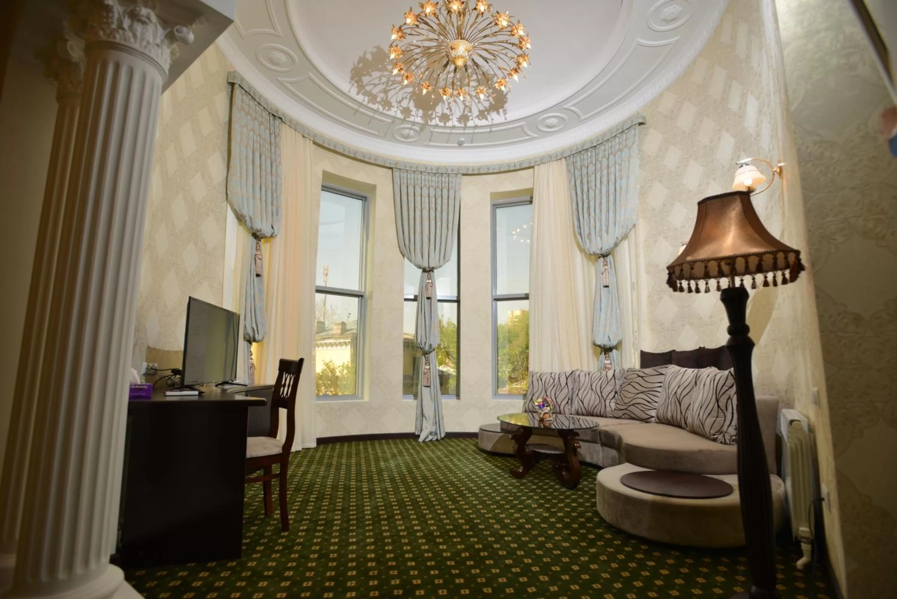 TV and multimedia in Gloria Hotel