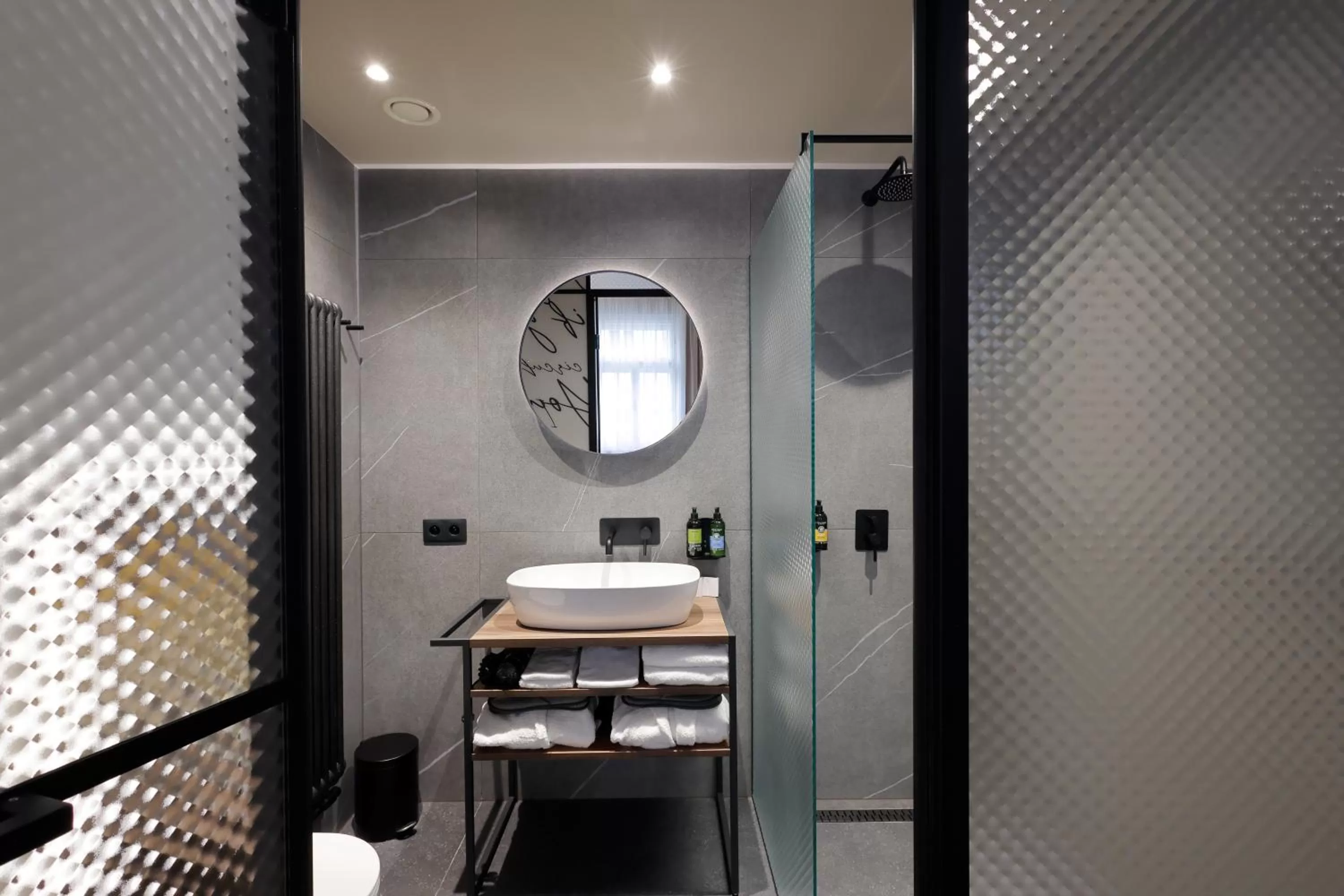 Bathroom in Hotel Prokop Square