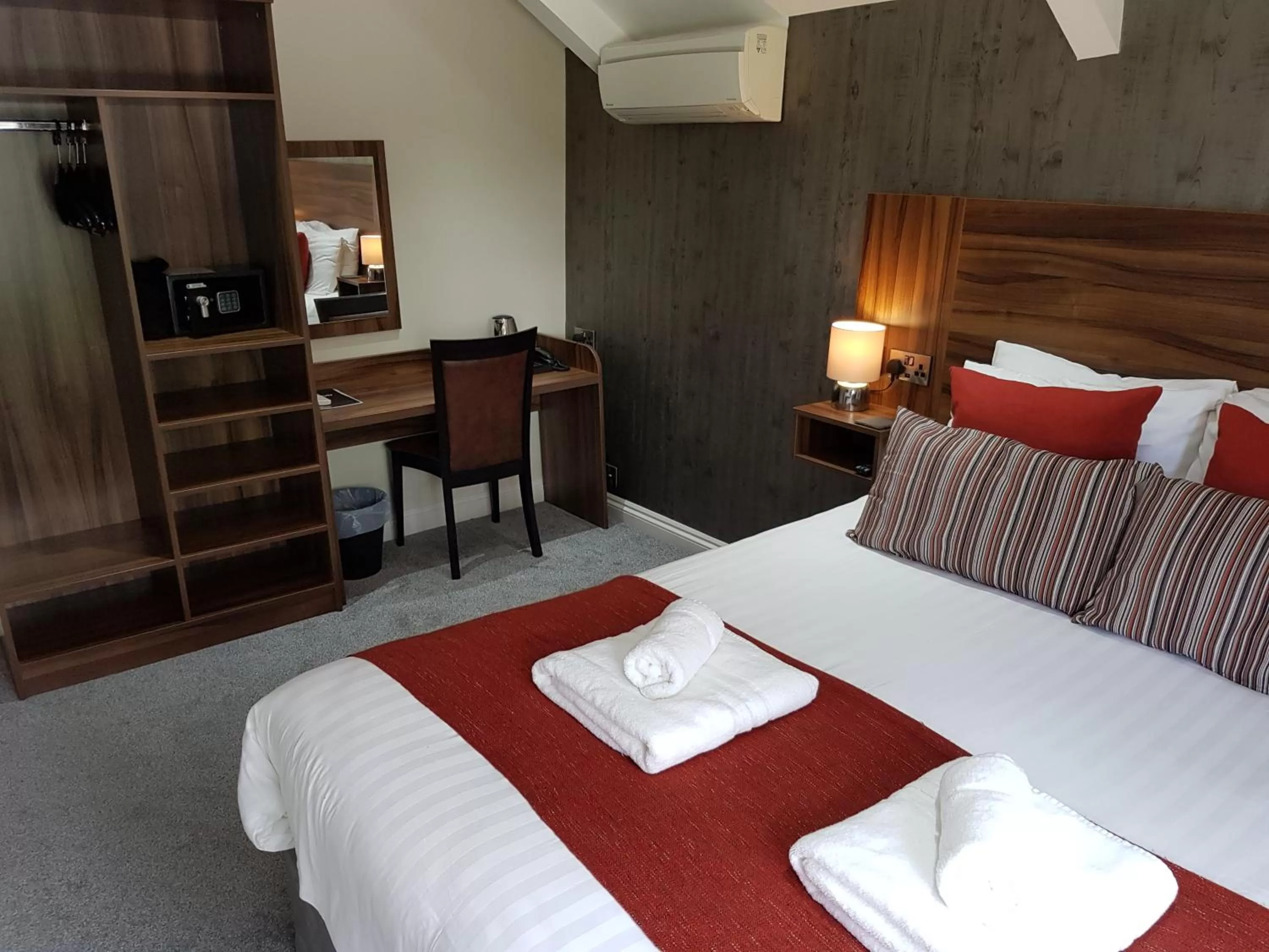 Bed in Heywood Spa Hotel