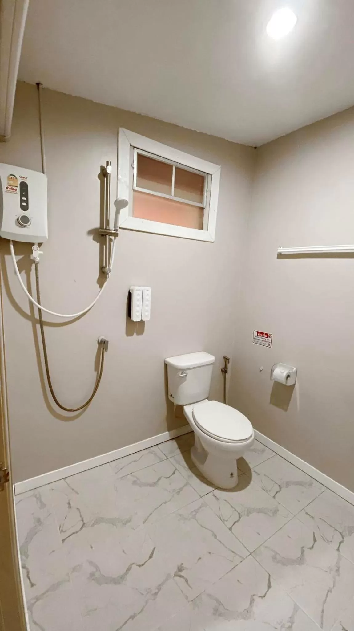 Bathroom in Juni House Chumphon