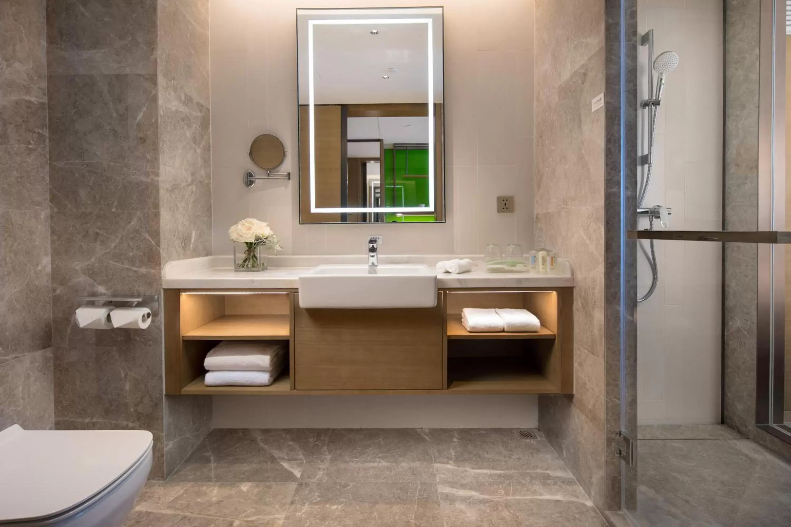 Superior Room in Holiday Inn & Suites Lanzhou Center, an IHG Hotel Superior Room in Holiday Inn & Suites Lanzhou Center, an IHG Hotel