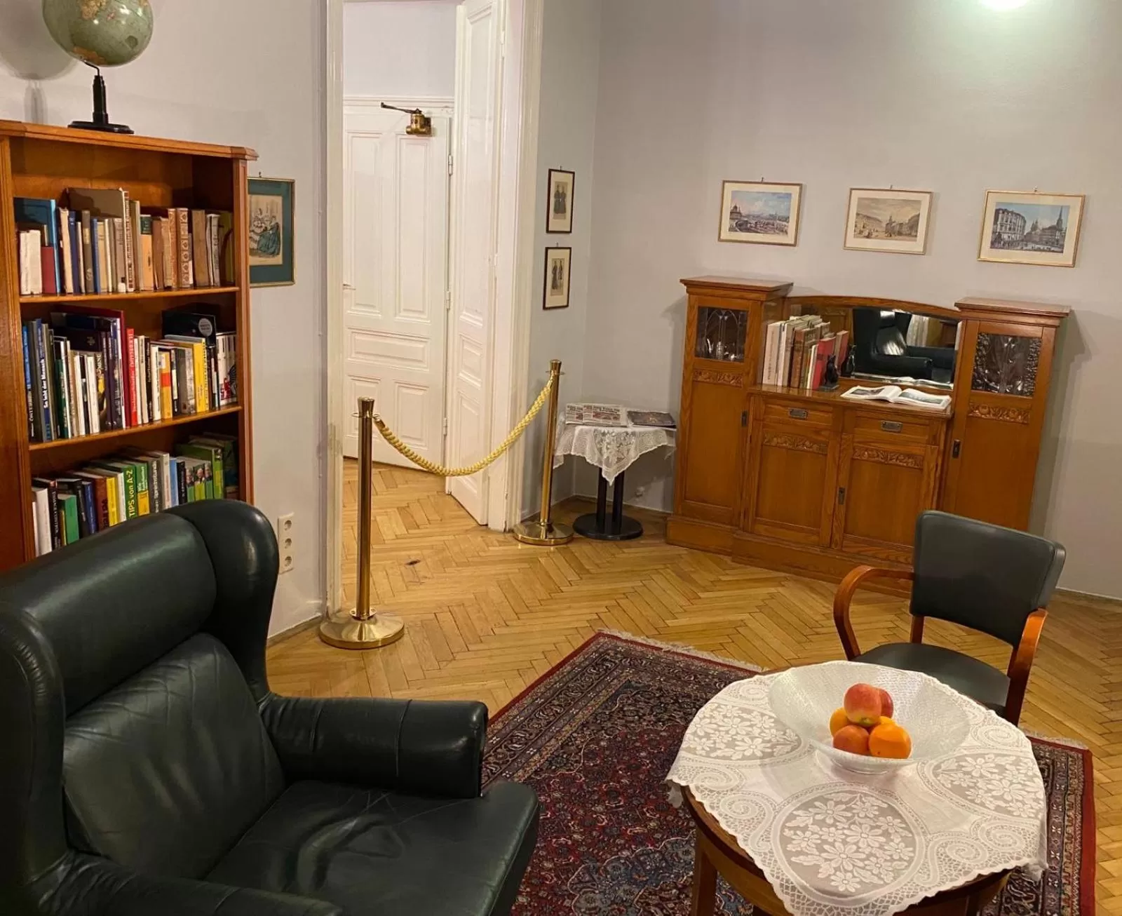 Communal lounge/ TV room in Boutique Hotel Nossek