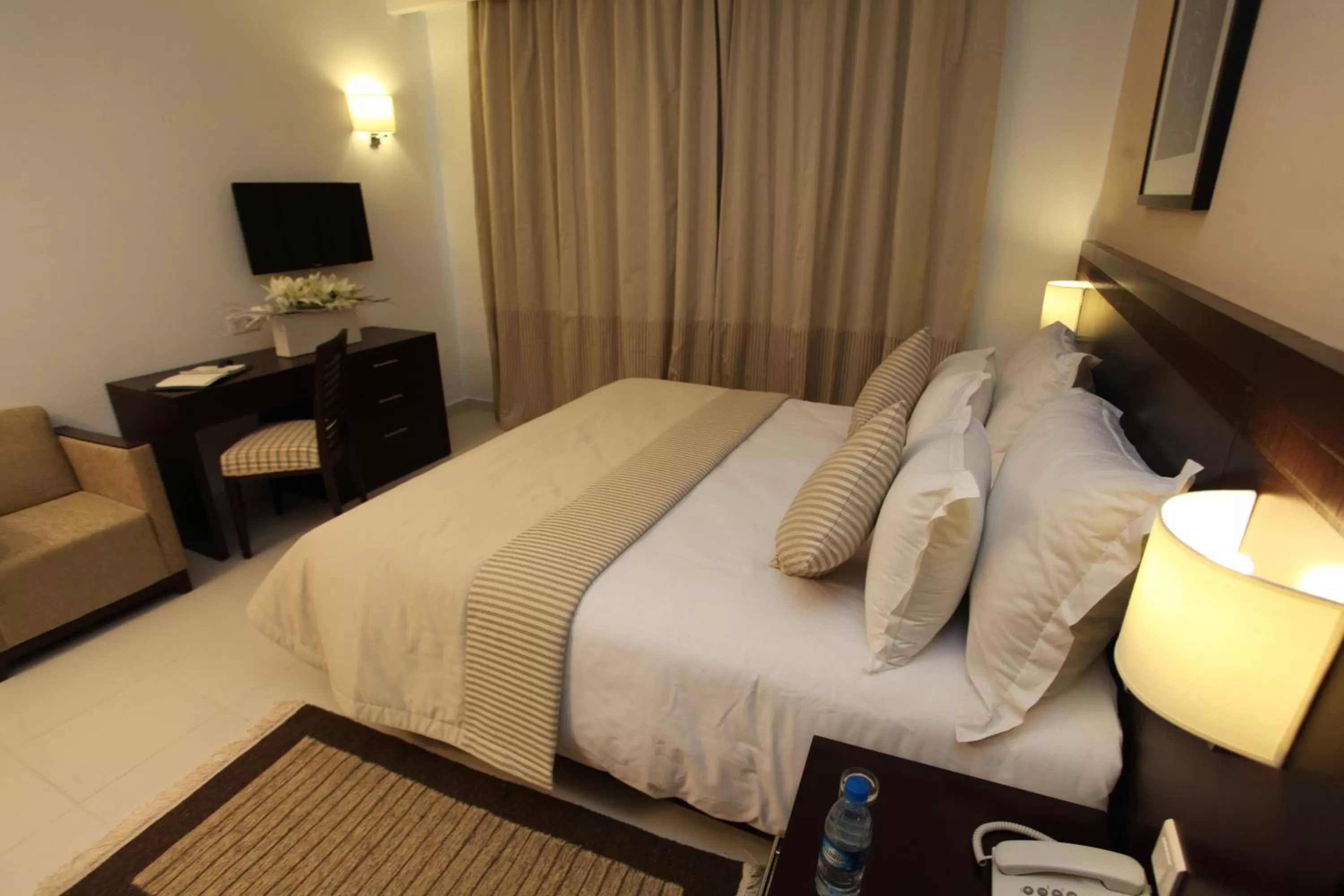 Bedroom, Bed in Le Corail Suites Hotel