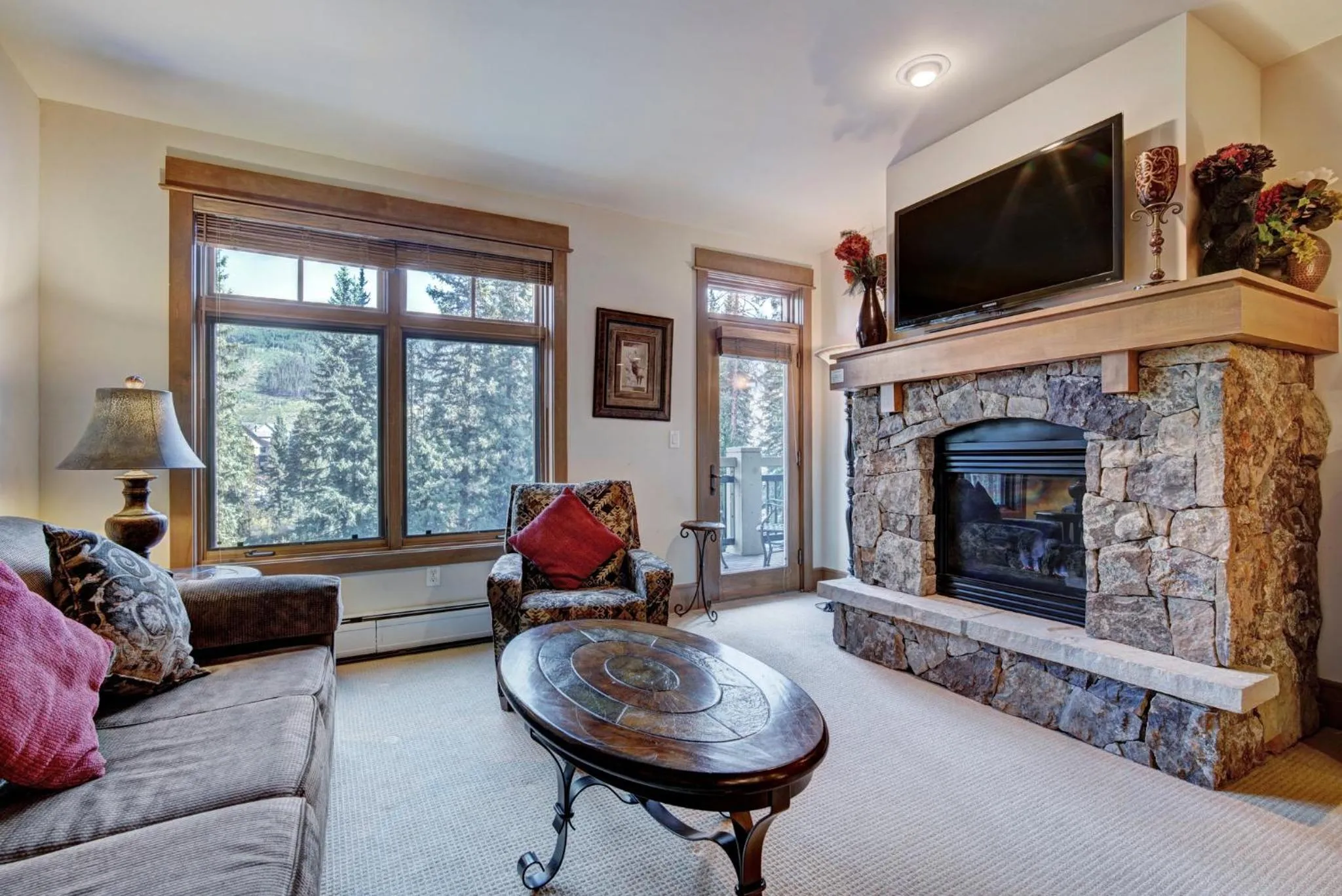 Living room in Timbers & Lone Eagle by Vail Resorts