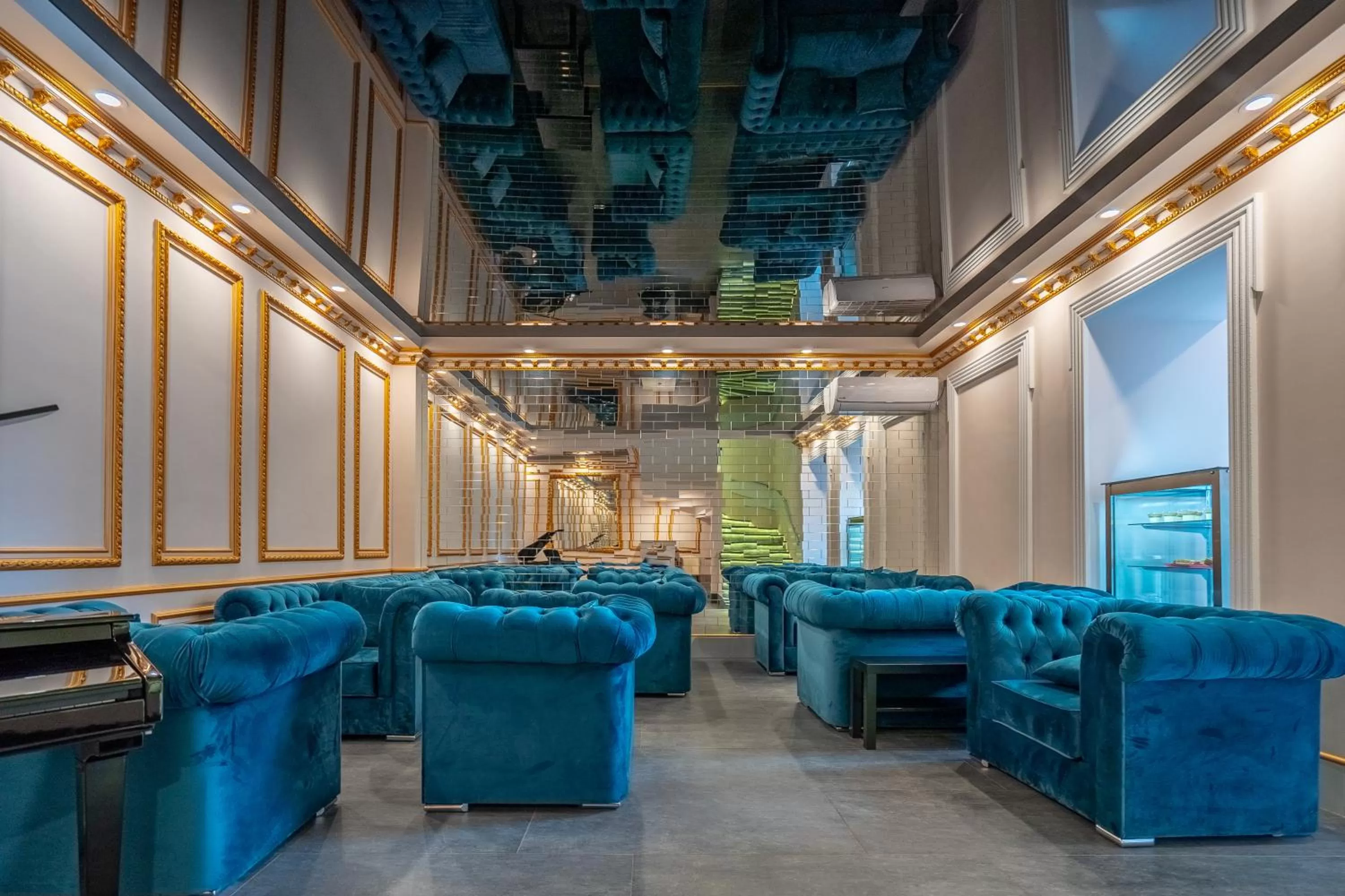 Lobby or reception in 5 STAR APART HOTEL