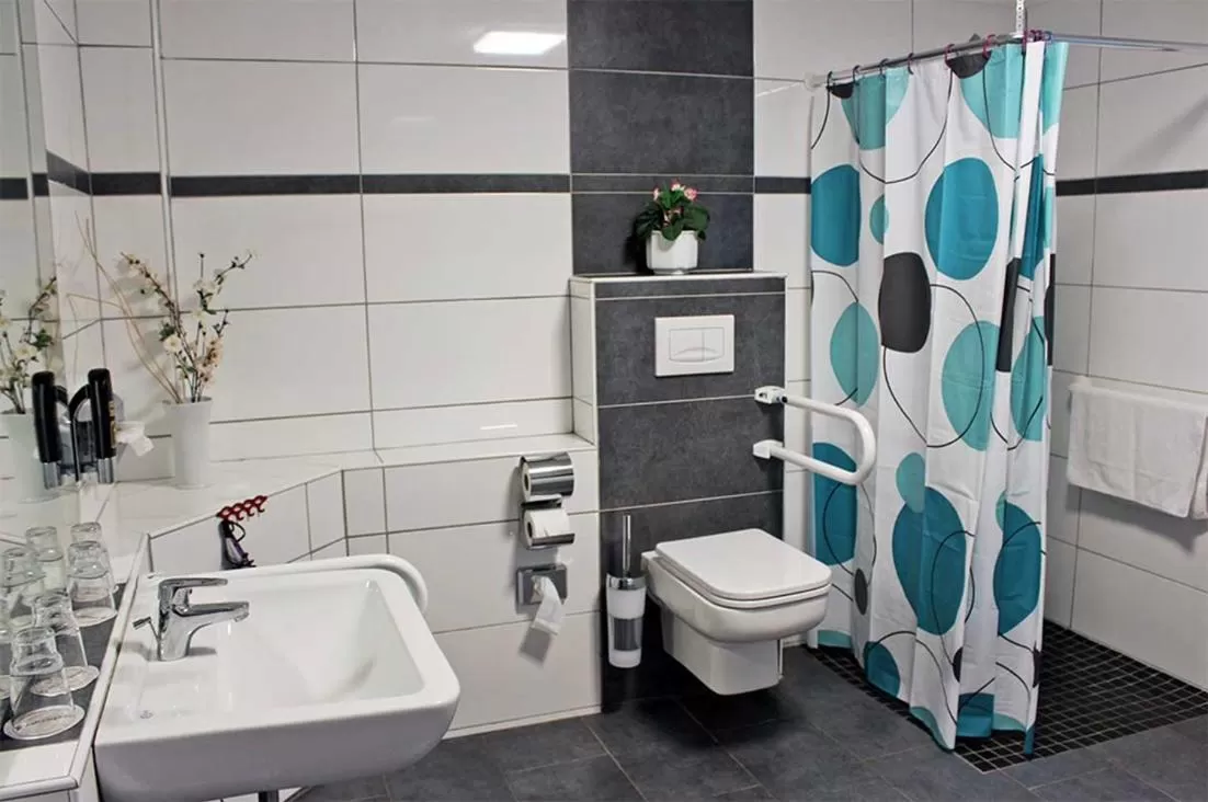 Bathroom in Forsthaus-Ferienhotel am Dobrock