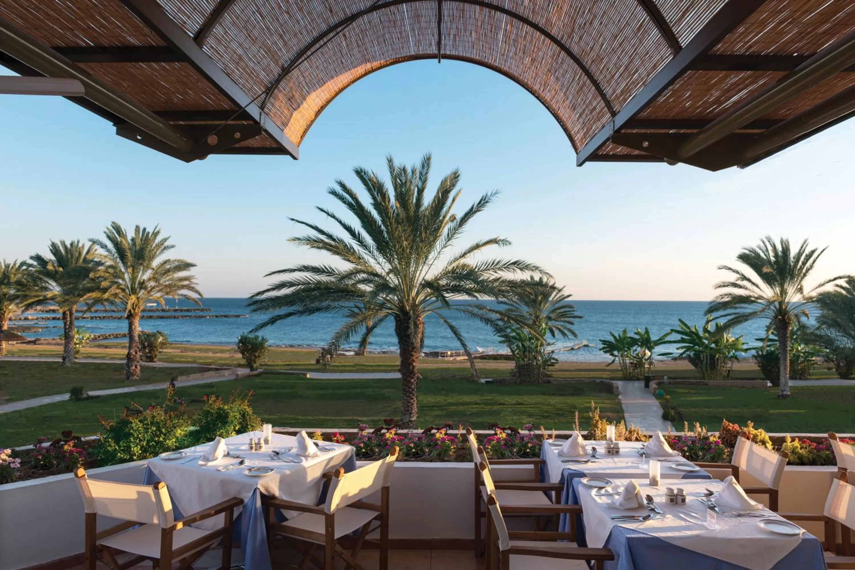 Restaurant/places to eat in Constantinou Bros Athena Royal Beach Hotel