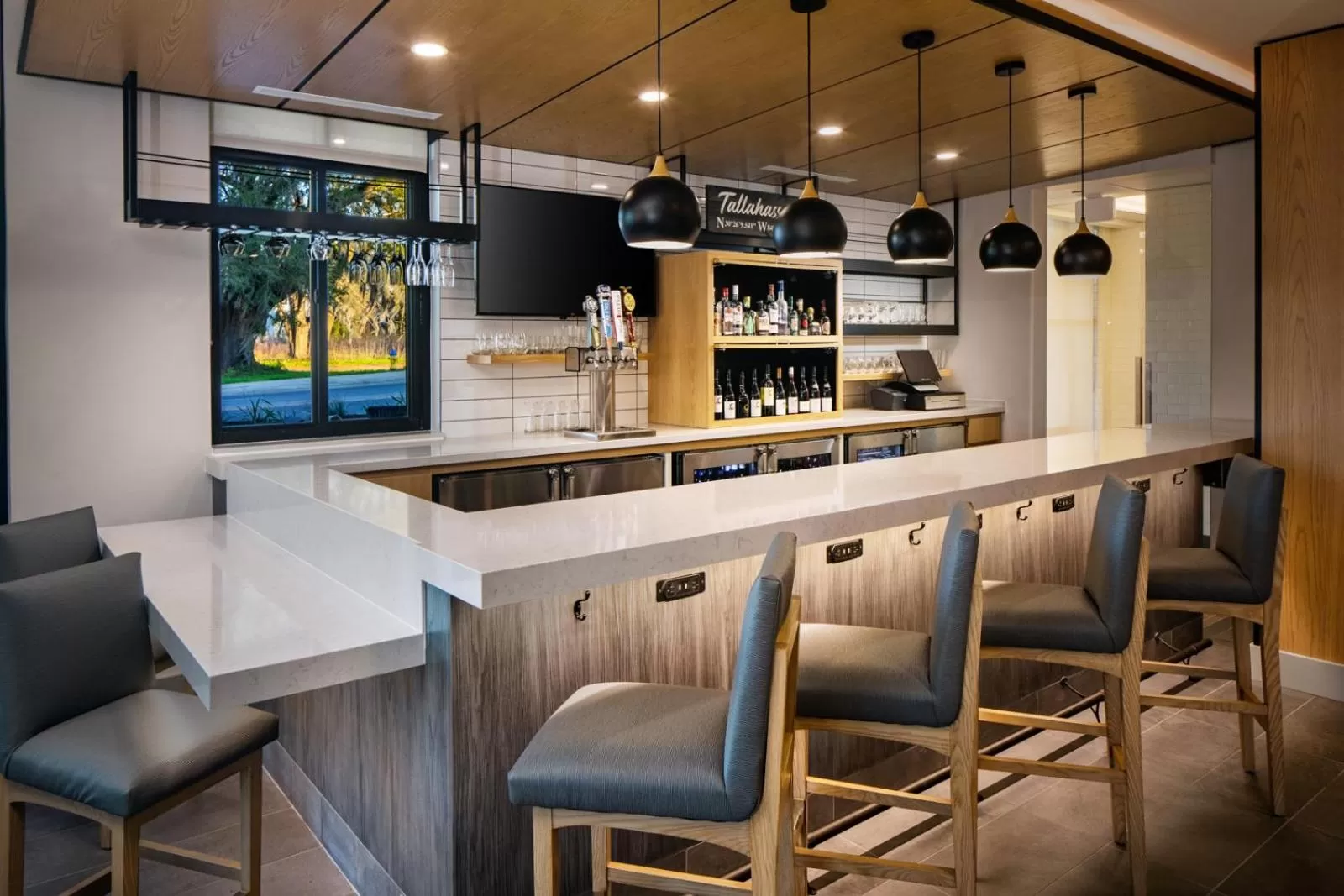 Restaurant/places to eat in Hyatt House Tallahassee Capitol University