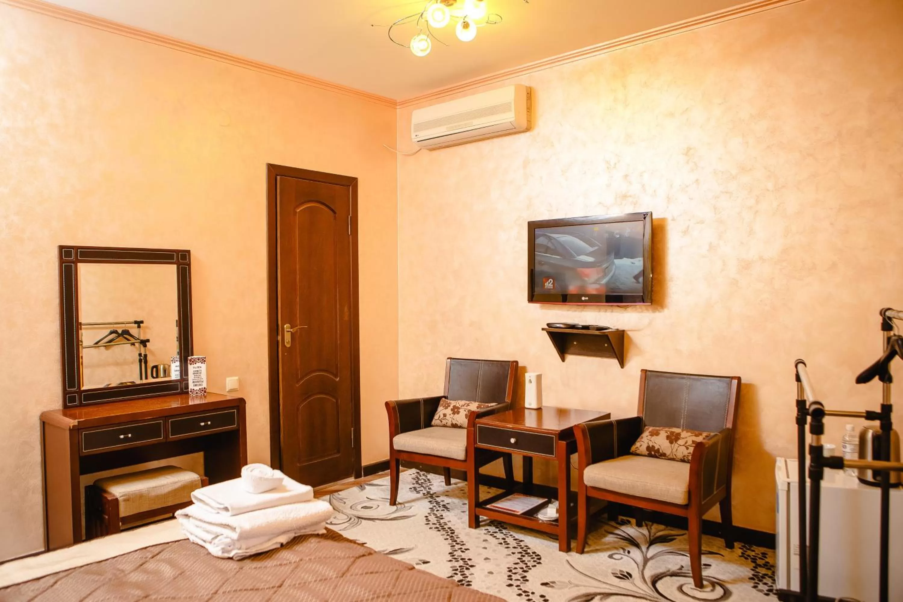 TV/Entertainment Center in Totem Hotel