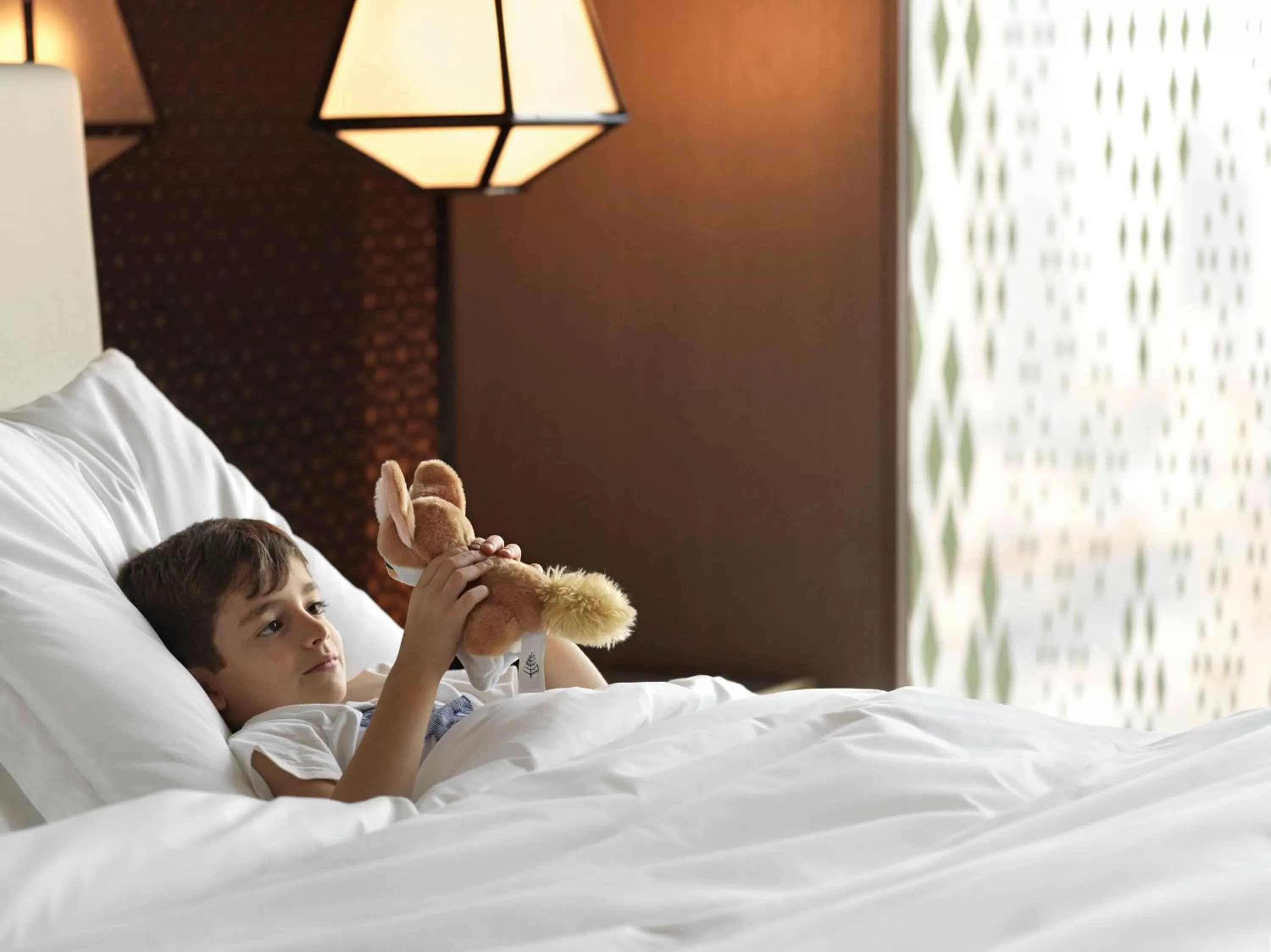Bedroom, Bed in Four Seasons Hotel Kuwait at Burj Alshaya