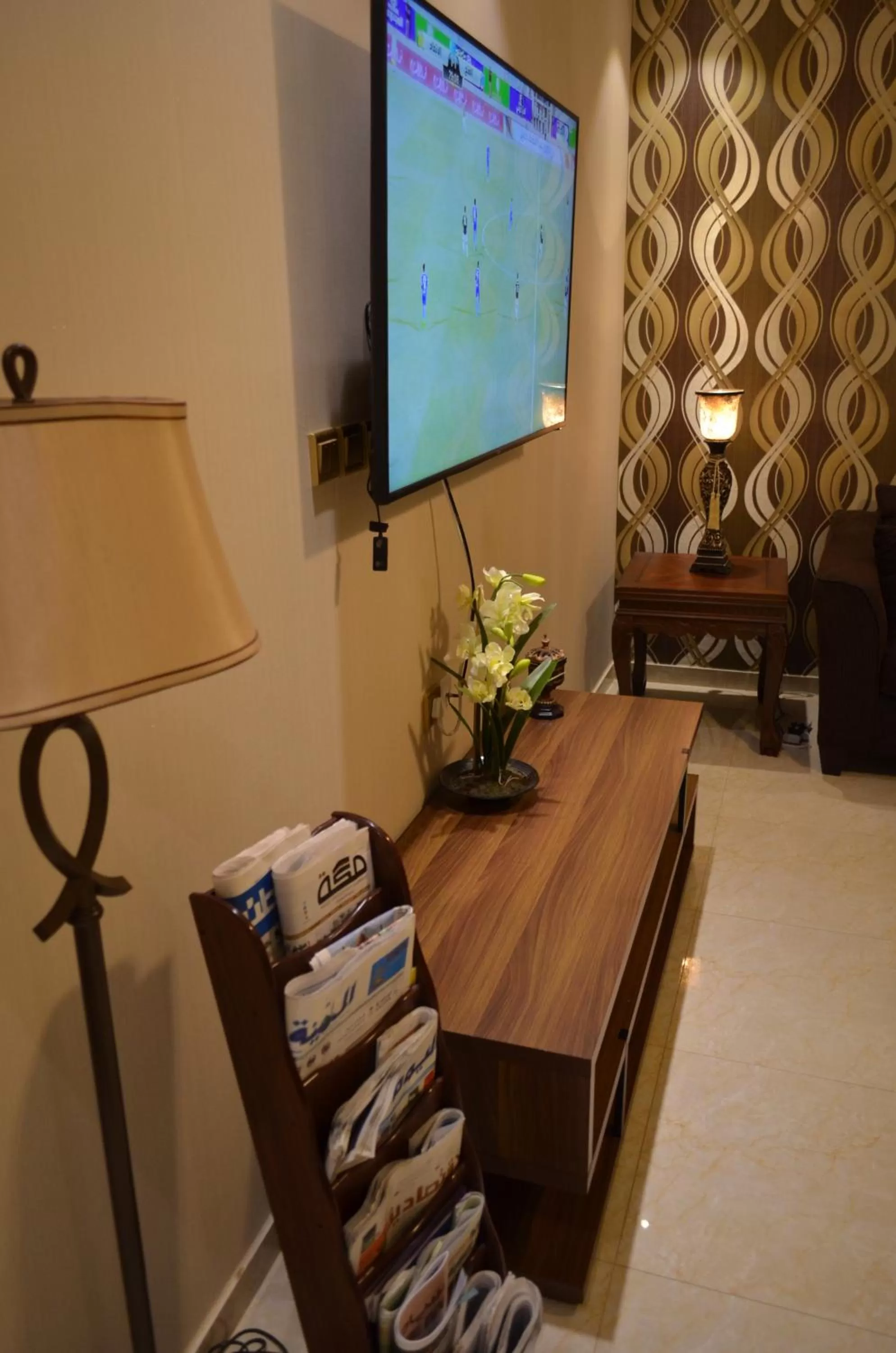 TV and multimedia, TV/Entertainment Center in Holiday Season