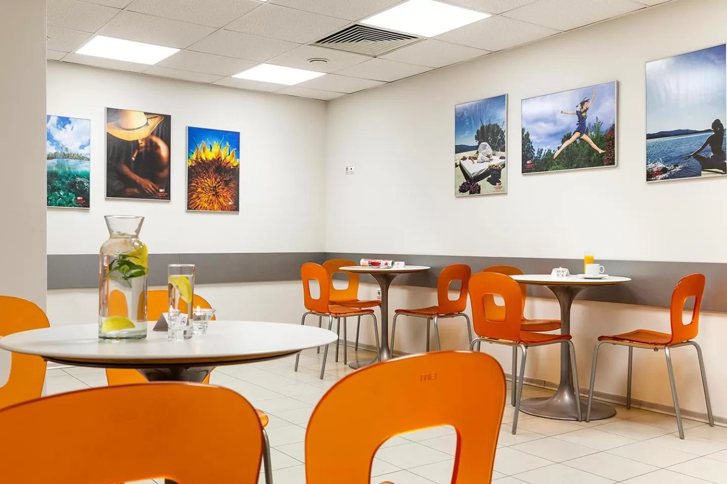 People in Sofia Palace Hotel by HMG