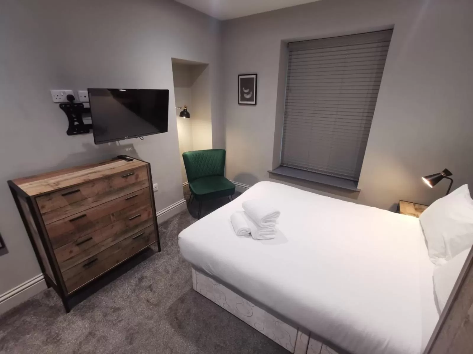 Bed in Mansel House - by TIFA Stays