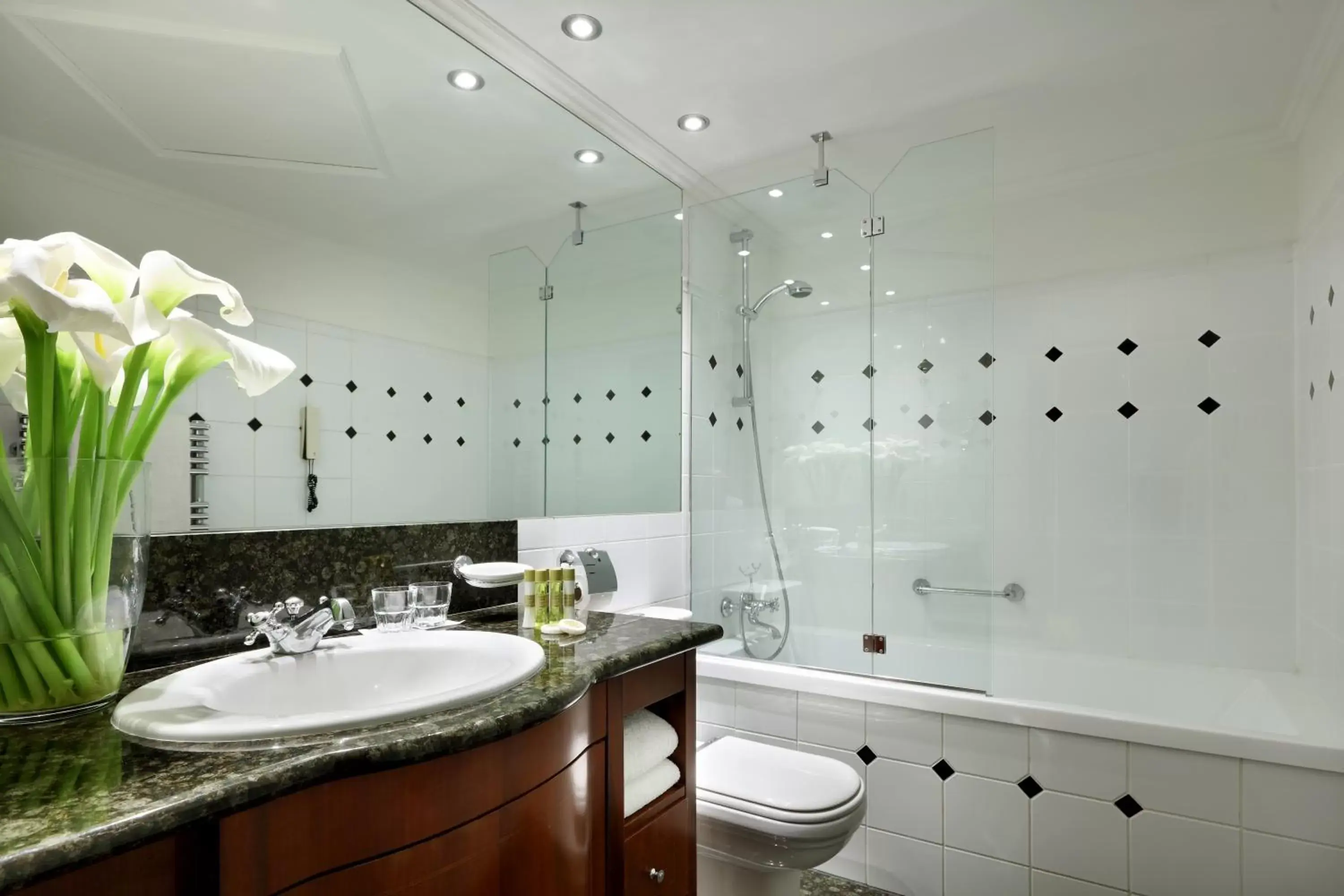 Deluxe Double Room in Eurostars Montgomery Deluxe Double Room in Eurostars Montgomery